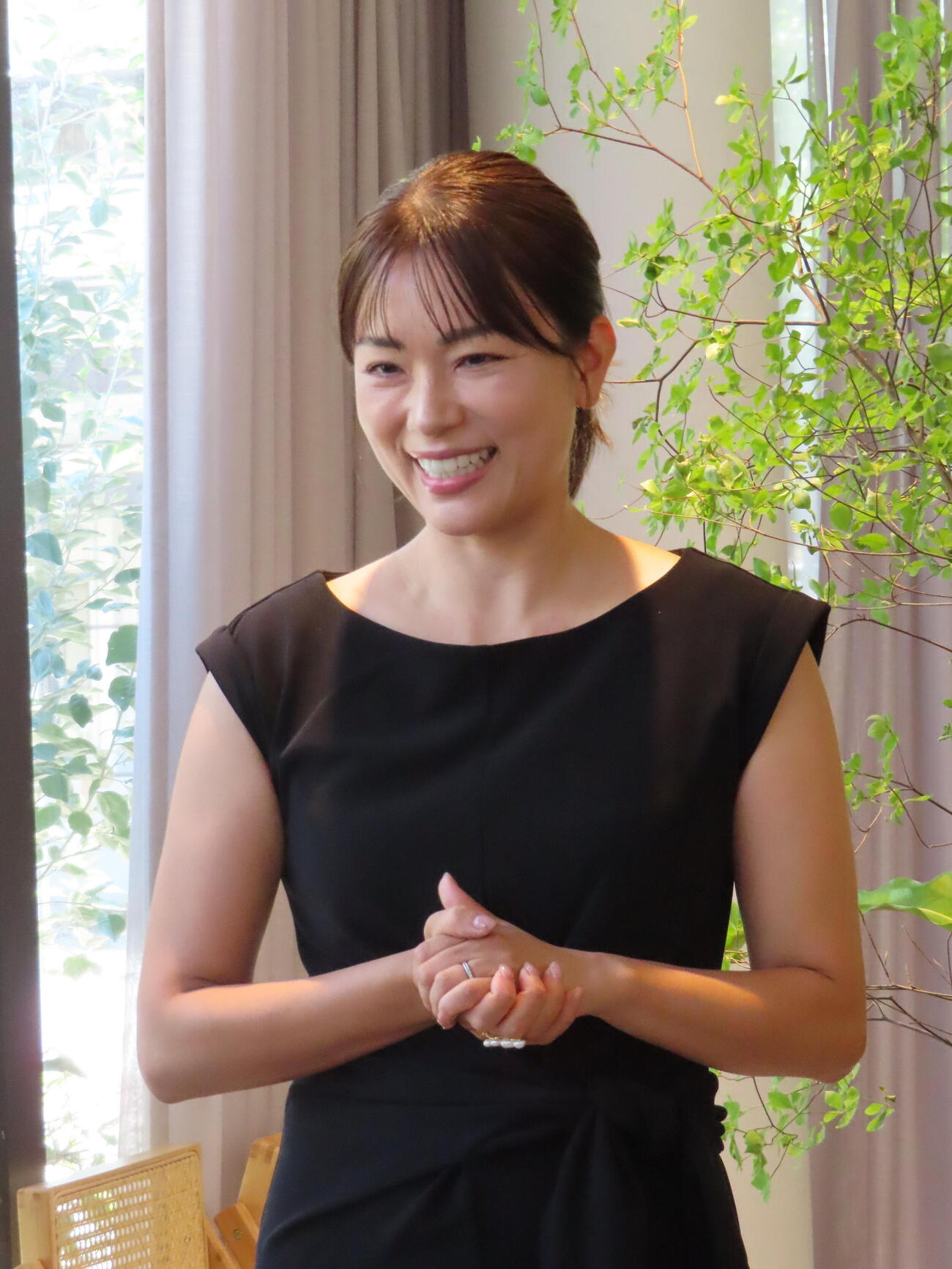 夫・五十嵐圭のスキンケアブランド取材にディレクターとして立ち会った本田朋子