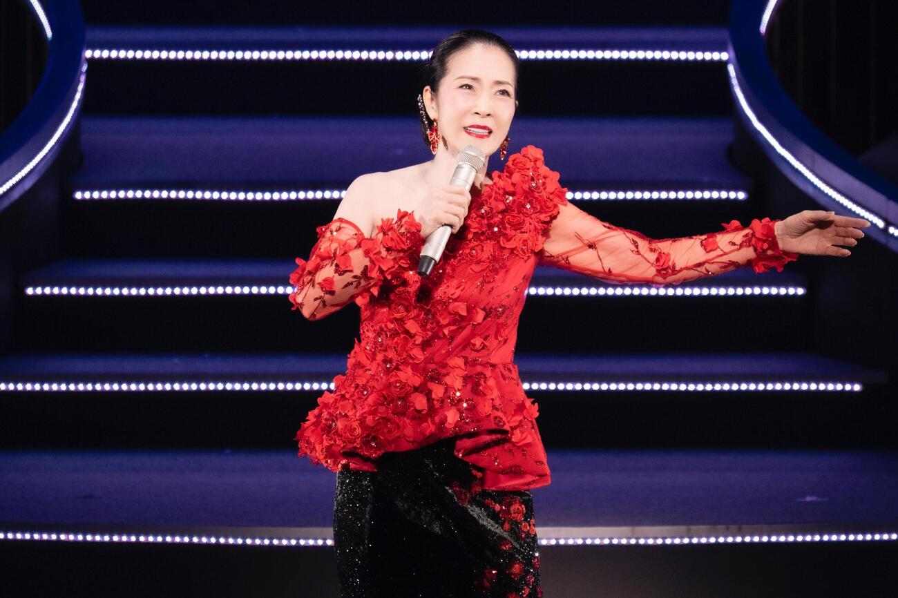 40周年記念リサイタルを行った坂本冬美（田中聖太郎氏撮影）