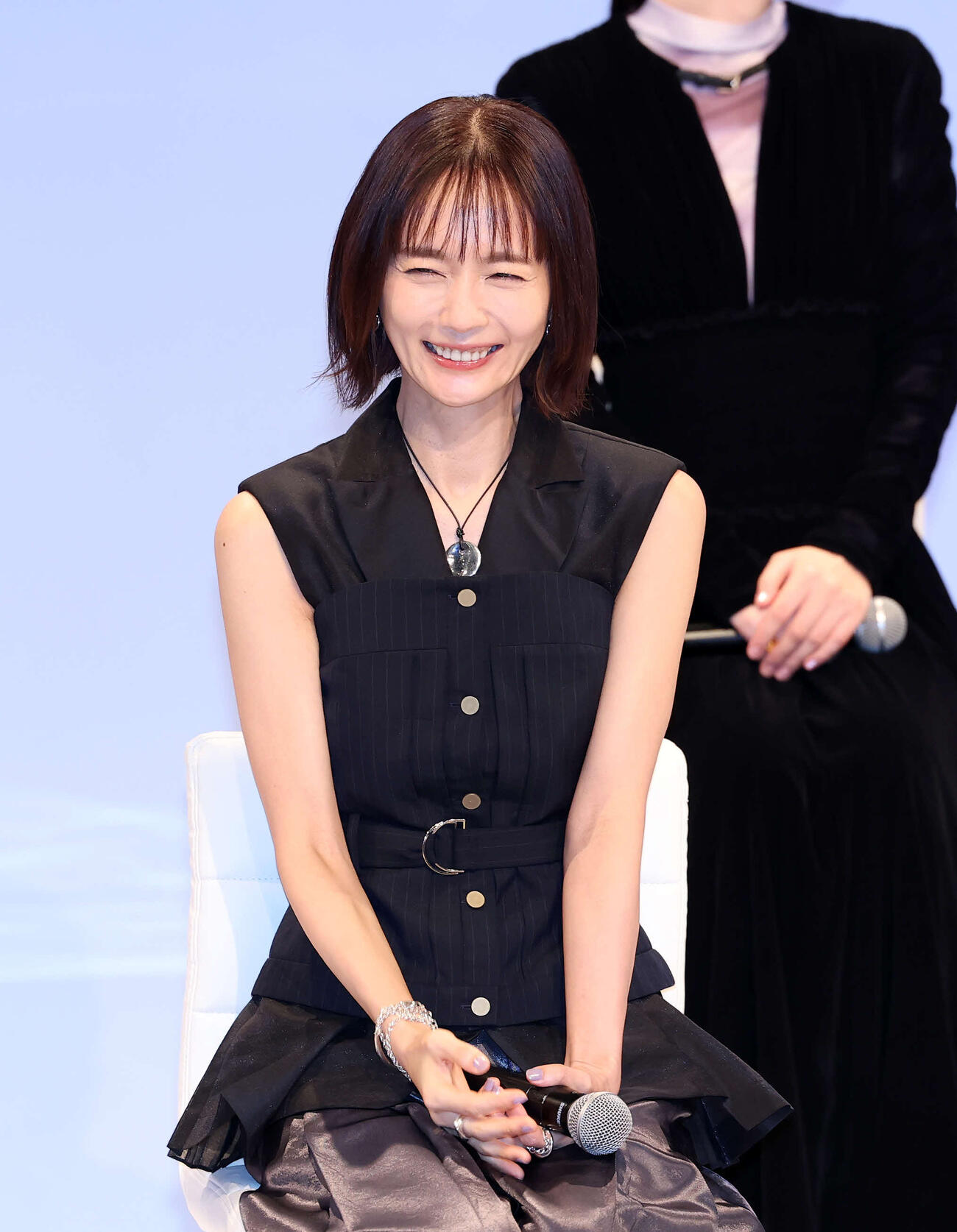 笑顔を見せる中村ゆりさん（2025年10月撮影）