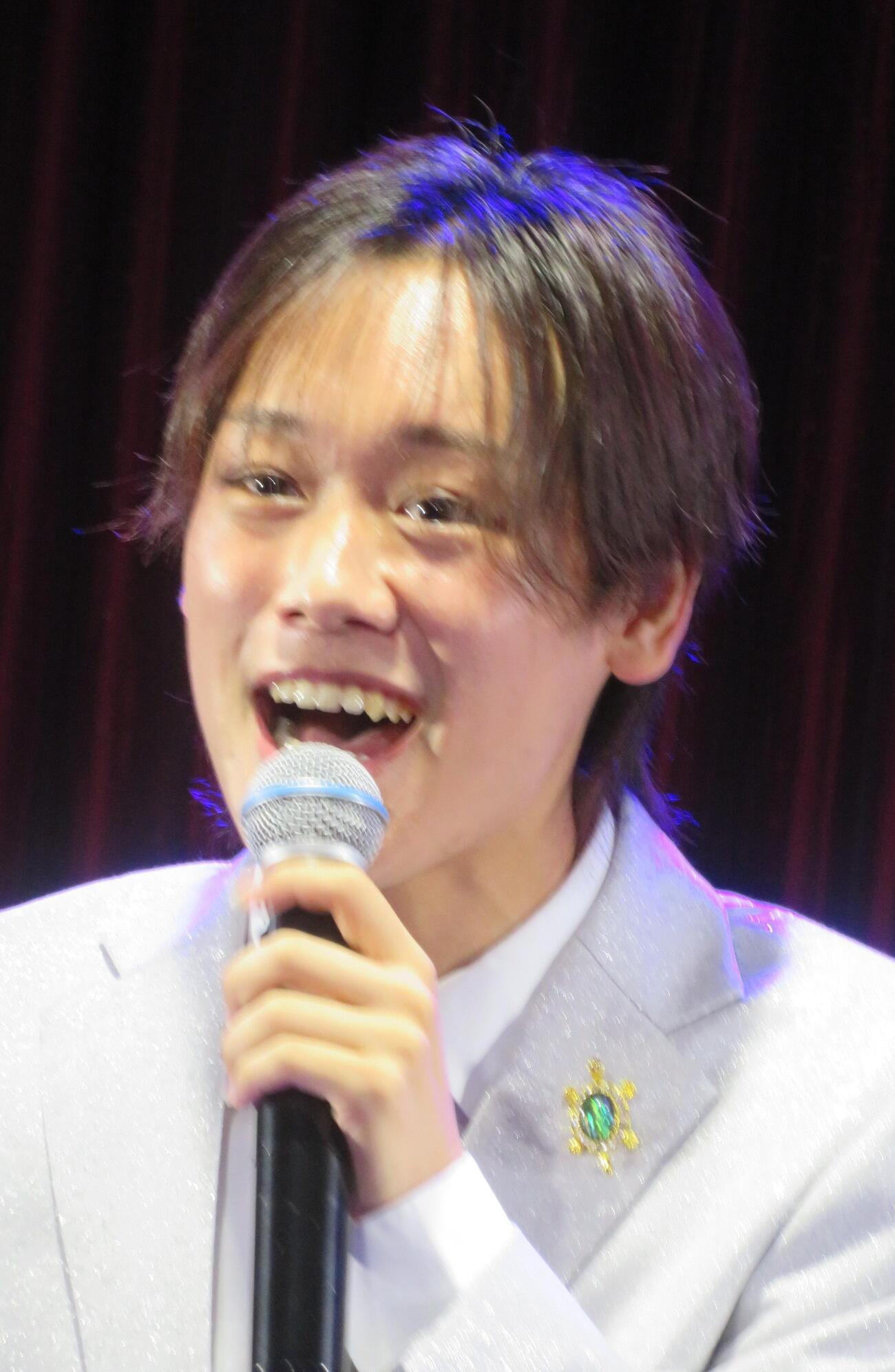 ファンクラブのランチショーを行った中村唯人（撮影・松本久）