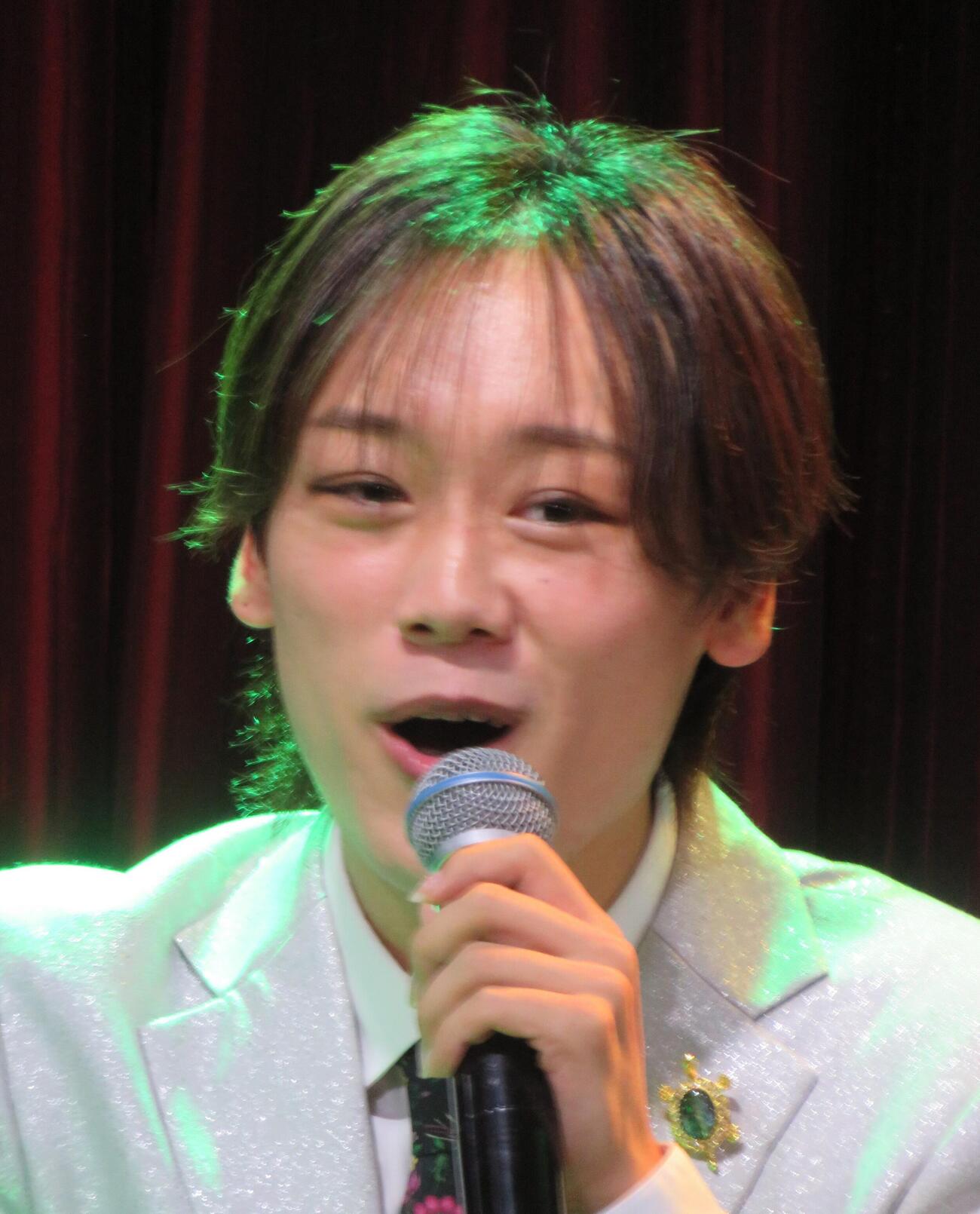 ファンクラブのランチショーを行った中村唯人（撮影・松本久）