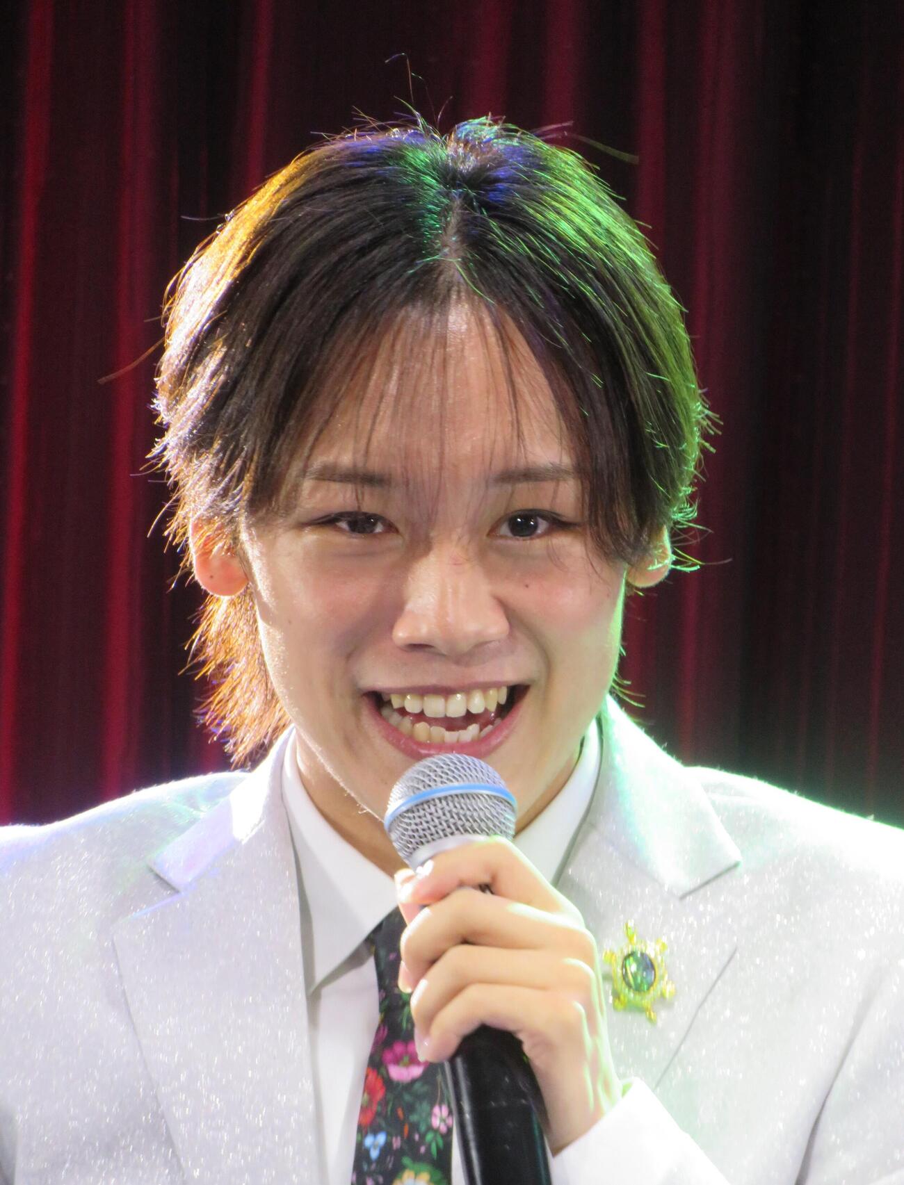 ファンクラブのランチショーを行った中村唯人（撮影・松本久）
