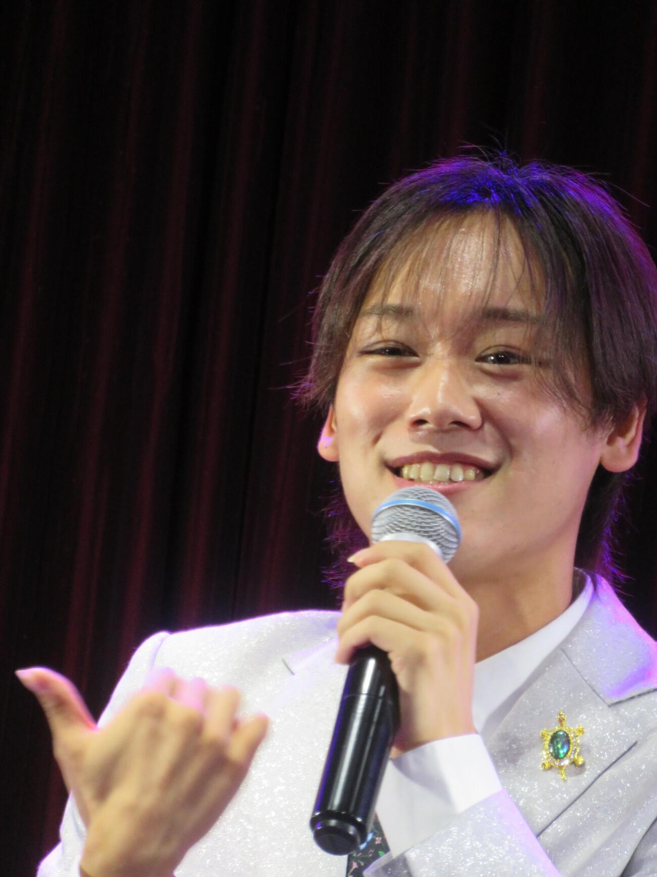 ファンクラブのランチショーを行った中村唯人（撮影・松本久）