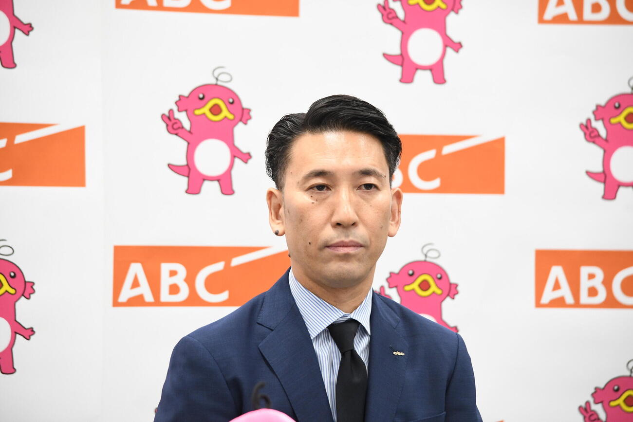 秋の番組改編会見に出席したABCテレビの北中彰編成部長（撮影・阪口孝志）