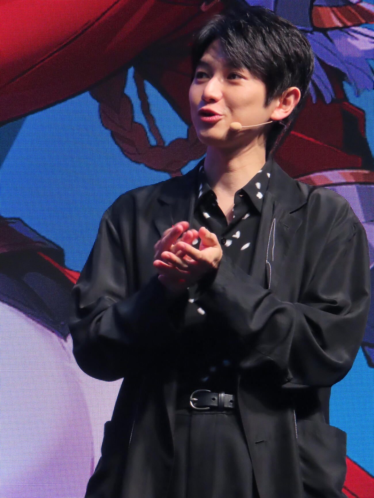 東京ゲームショウ2026のネットマーブルブースに登壇した本郷奏多（撮影・鎌田良美）