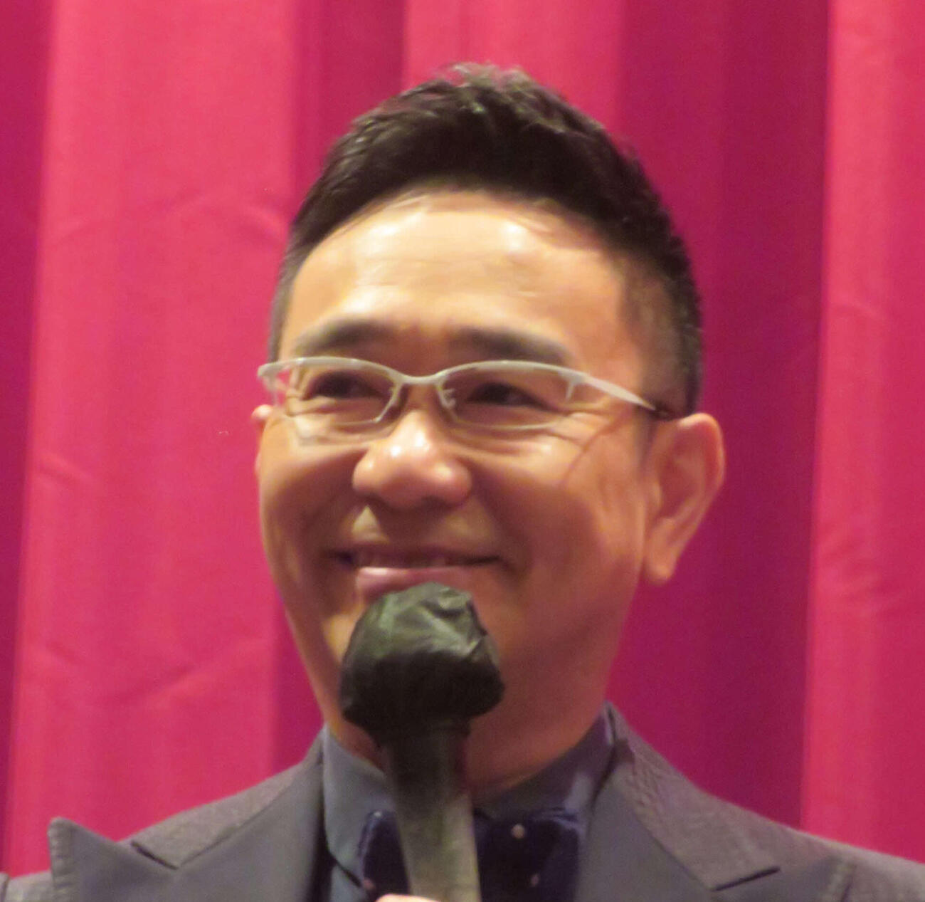 八嶋智人（2025年5月撮影）