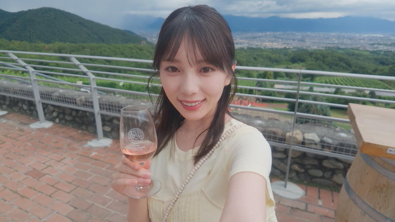 「サントリーWOW! PARK」Vlogシリーズに出演している与田祐希