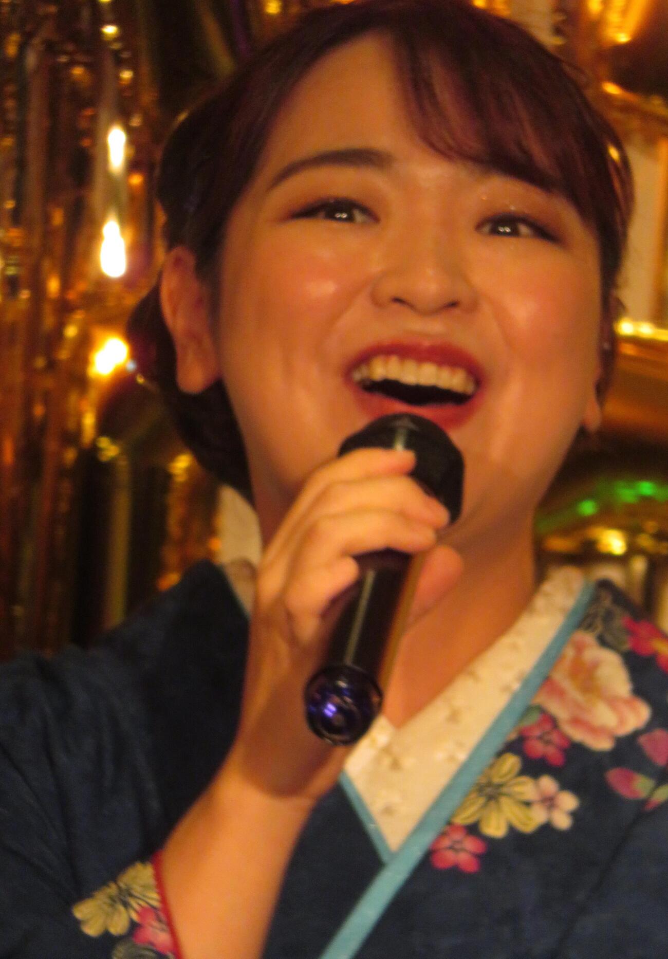 バースデーライブを行った平山花羽（撮影・松本久）