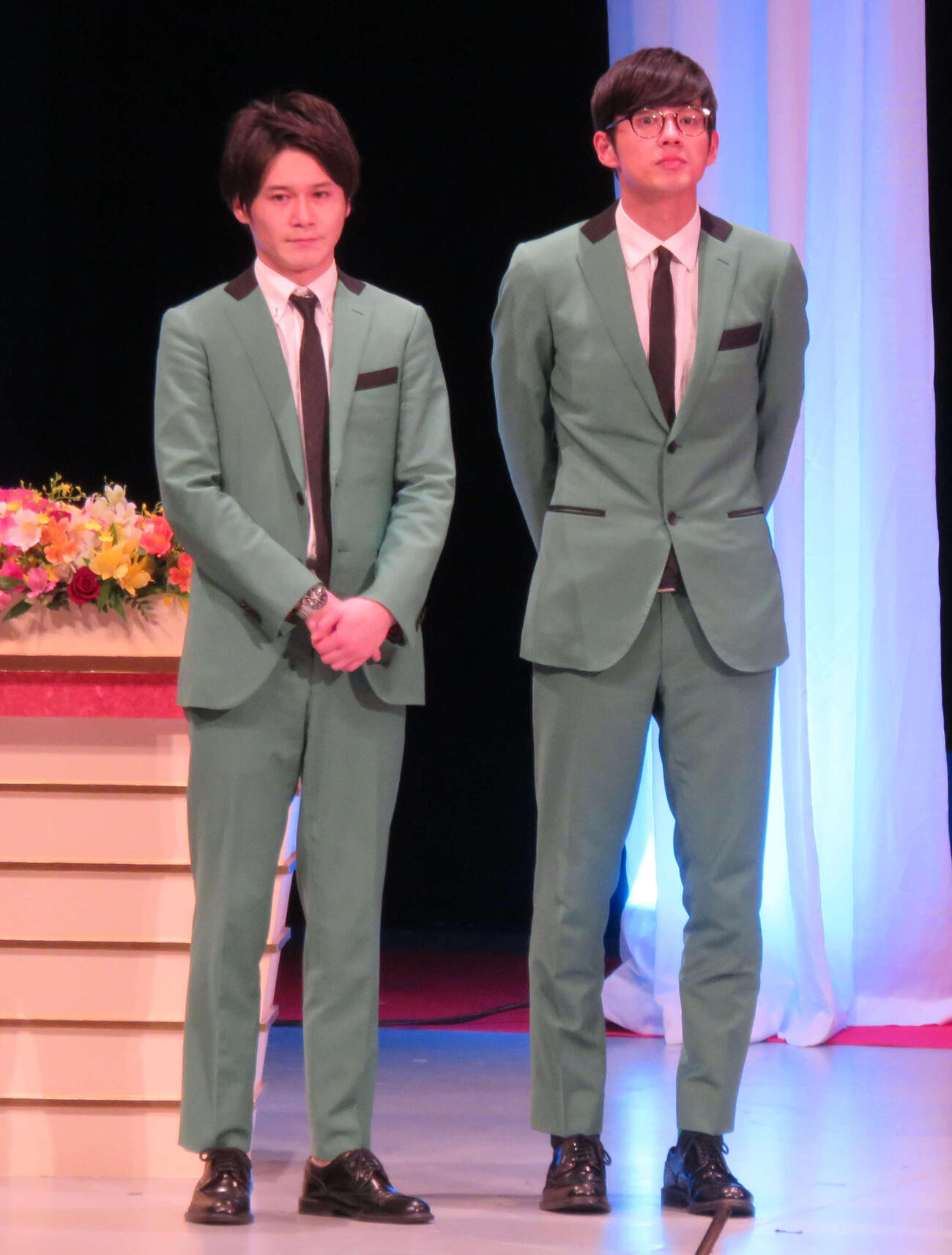 「トット」の多田智佑（左）と、桑原雅人（2018年撮影）