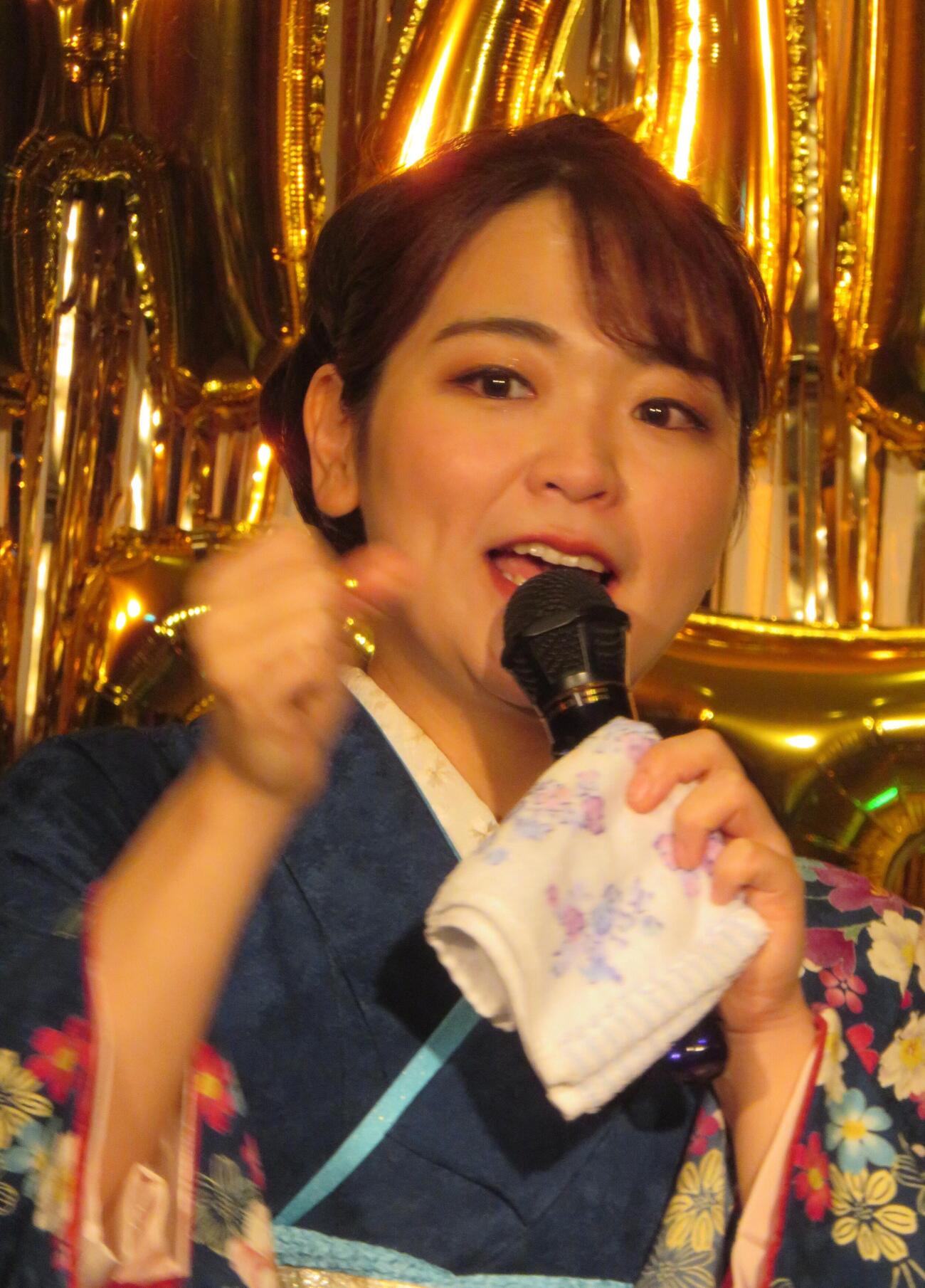 バースデーライブを行った平山花羽（撮影・松本久）