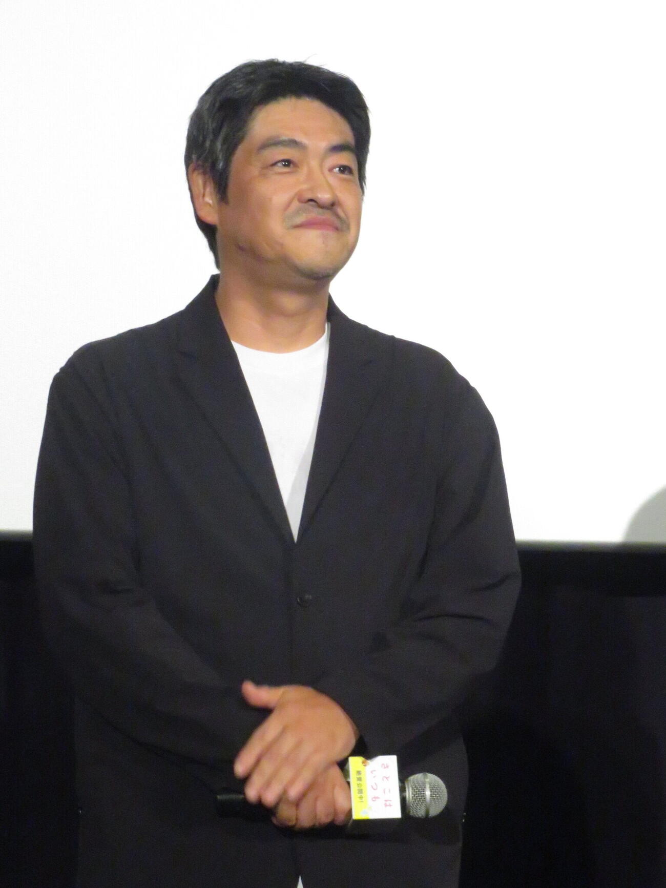 「さとこはいつも」の公開初日舞台あいさつを行った沖田修一監督