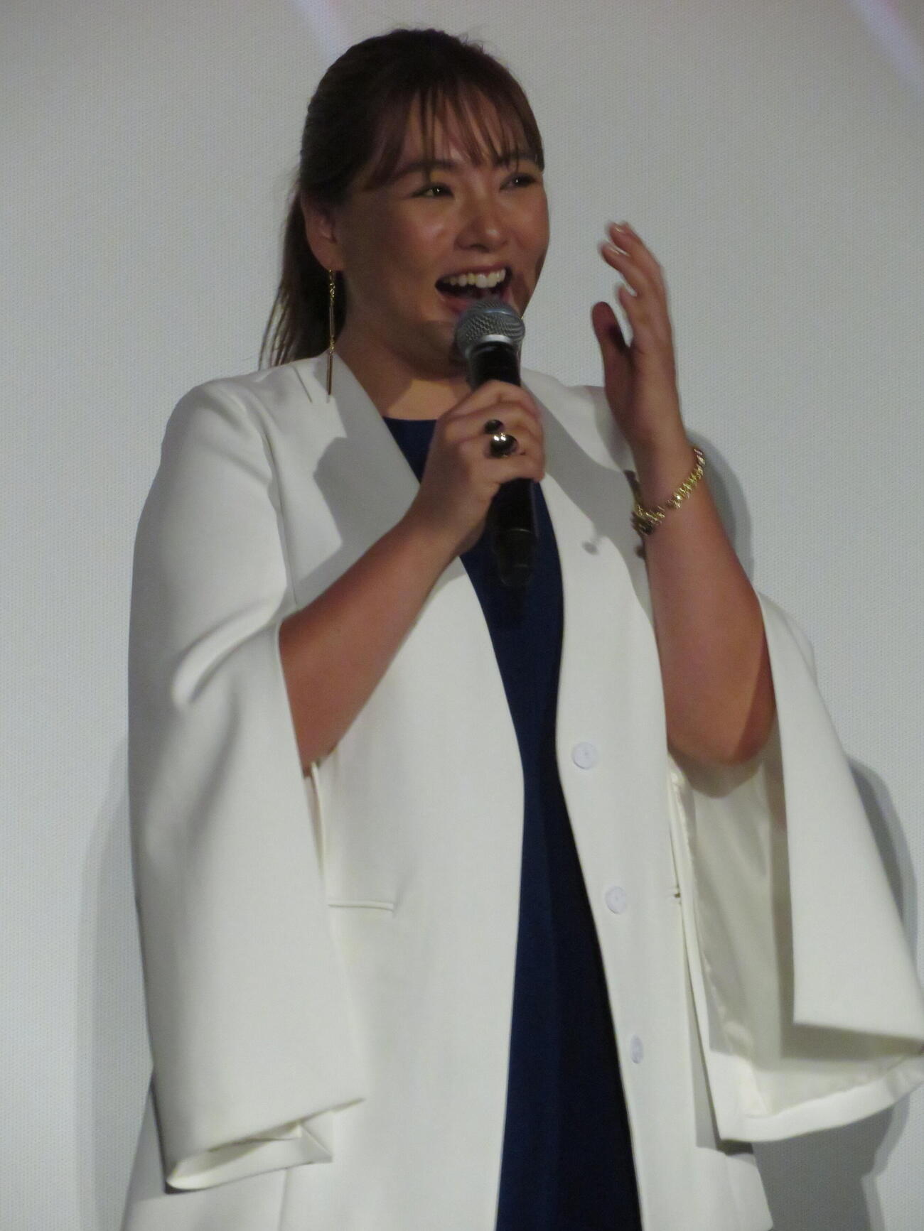 映画「踊る大捜査線　N.E.W　メトロポリスを駆け抜けろ！」初日舞台あいさつに登壇した野呂佳代（撮影・村上幸将）