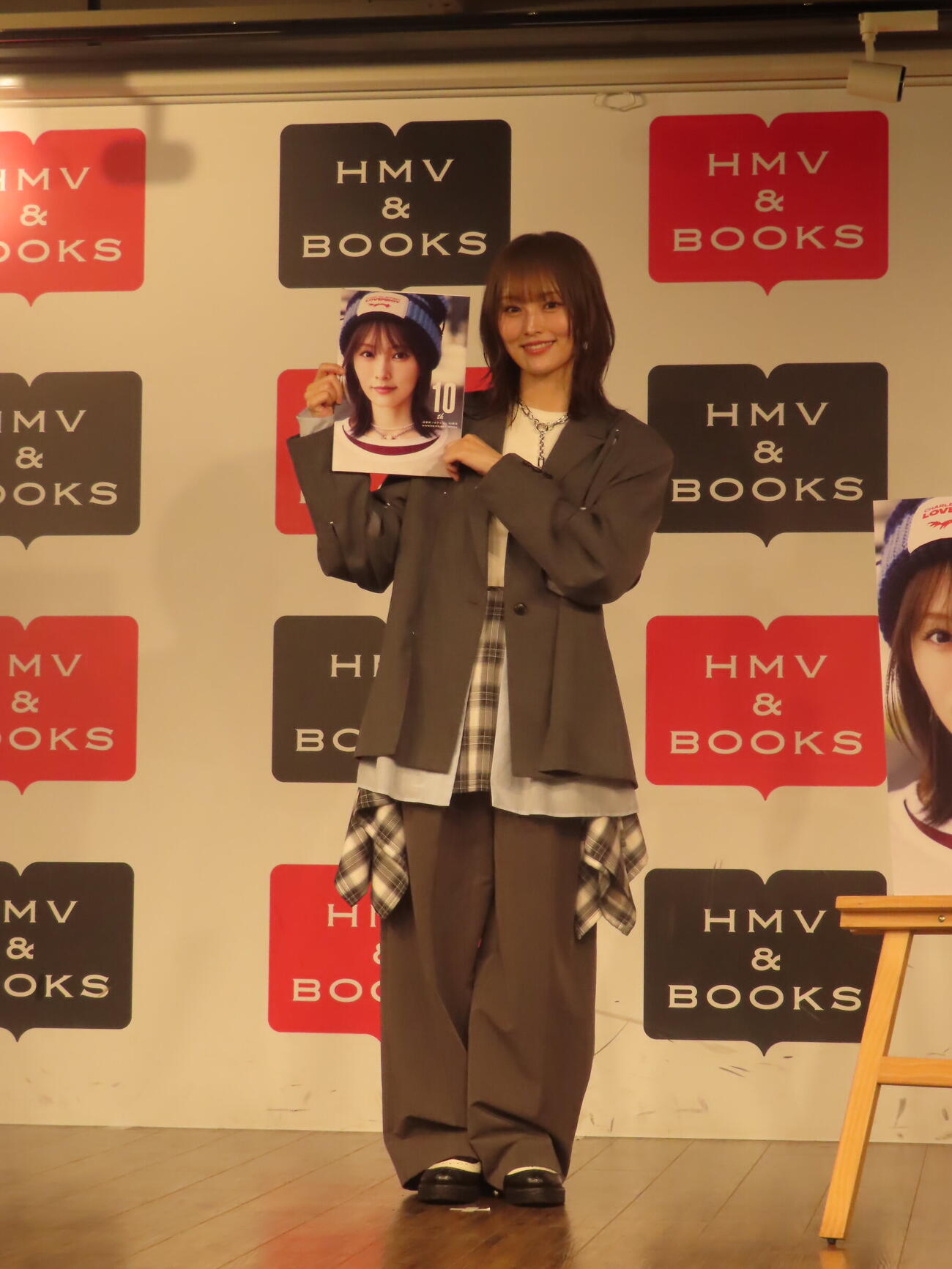 「The 10th　山本彩ソロデビュー10周年ANNIVERSARY BOOK」の発売記念イベントを開いた山本彩