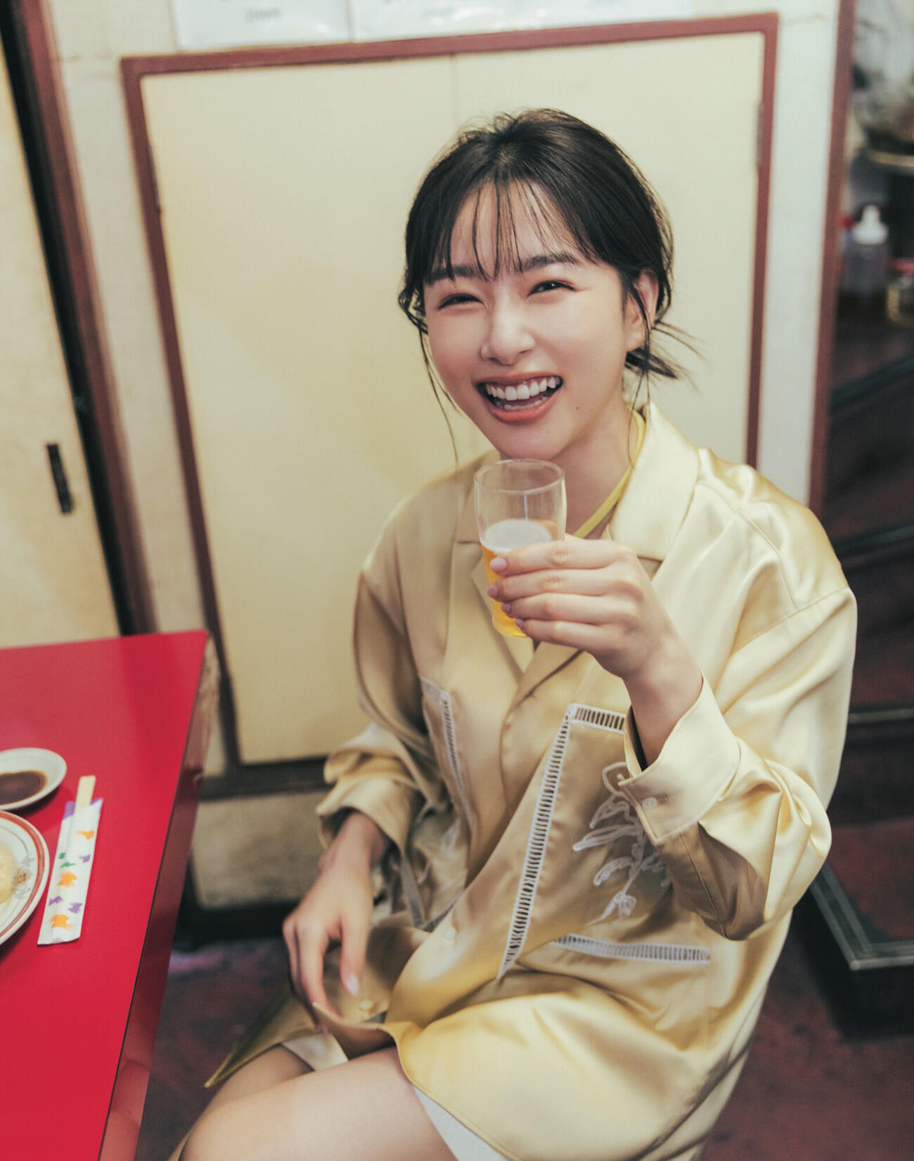 「桜井日奈子2027カレンダーブック」より