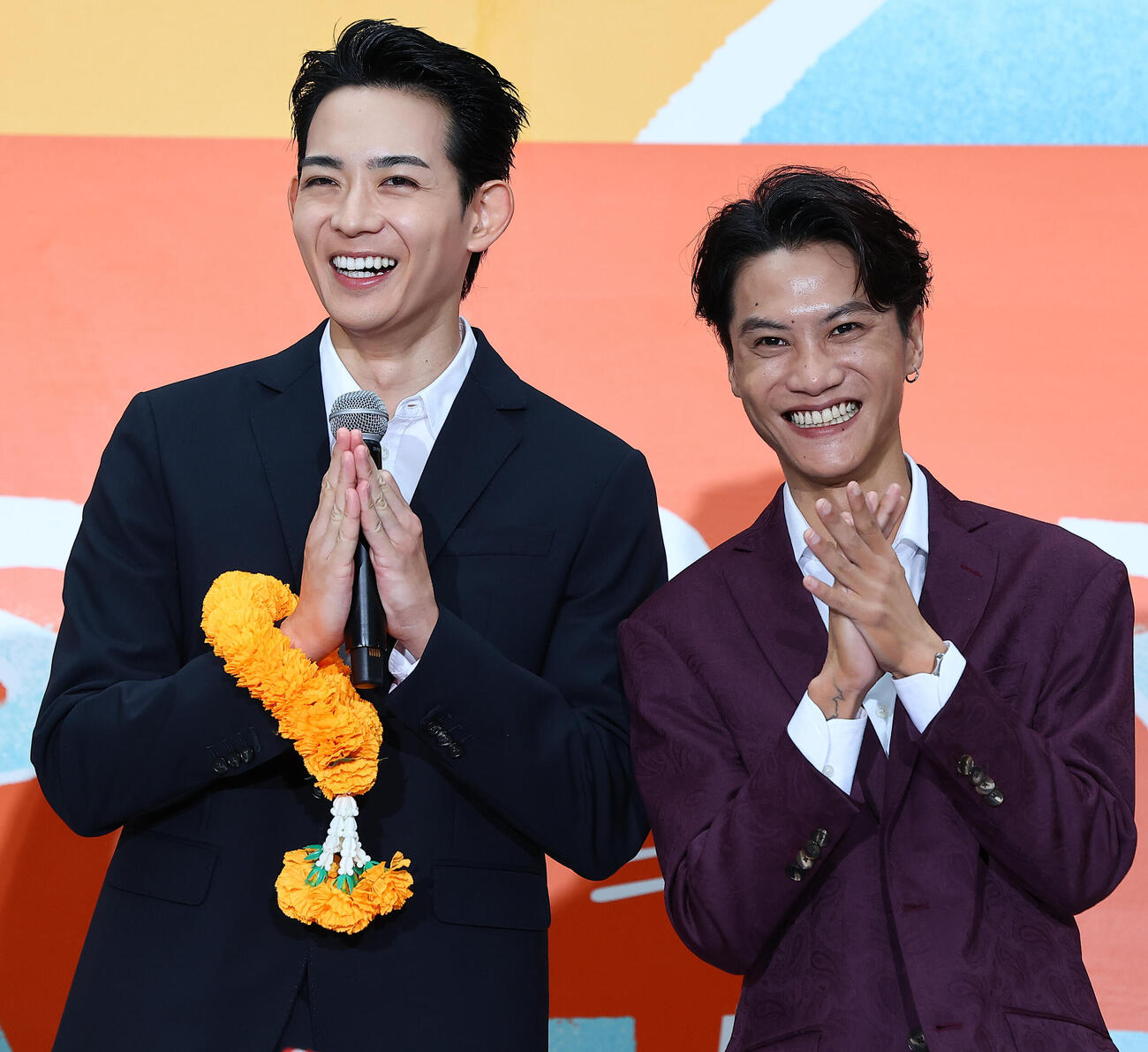 竜星涼（左）とタナパック・ジョンジャイパー（2026年9月撮影）