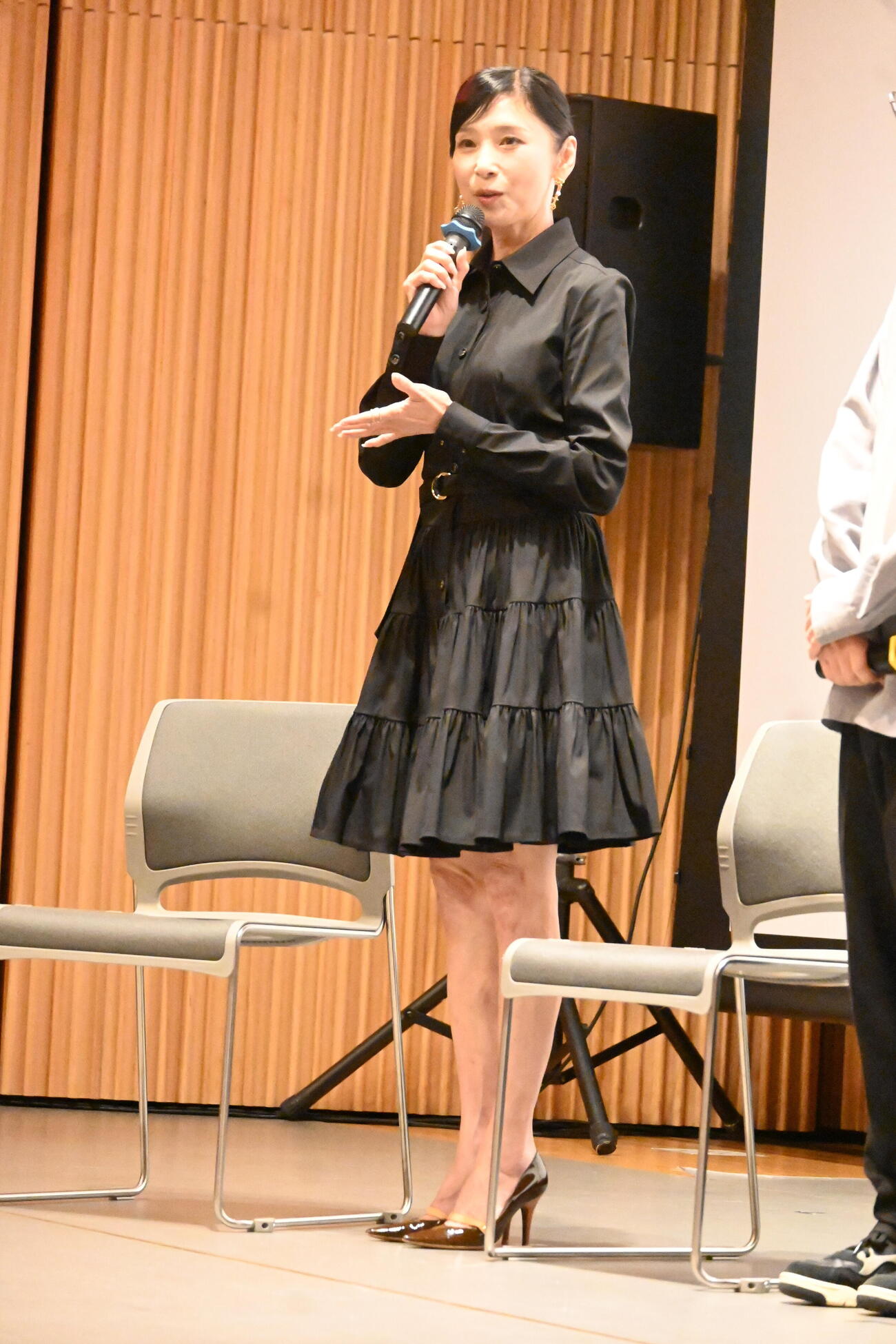 「なら国際映画祭」で監督作品「指飛行機の行方」のワールドプレミアに登壇した黒木瞳（撮影・松浦隆司）