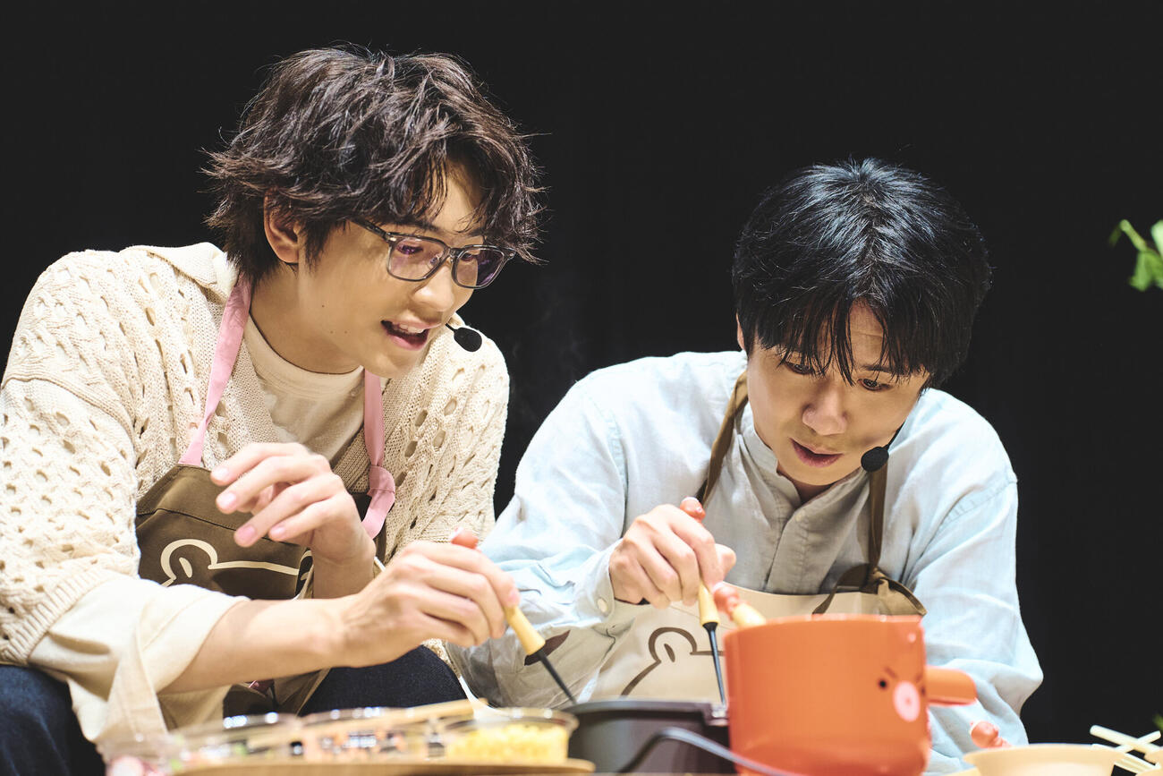 「40までにしたい10のこと」ファンミーティングイベントで。左から、庄司浩平、風間俊介（C）マミタ・libre／「40までにしたい10のこと」製作委員会