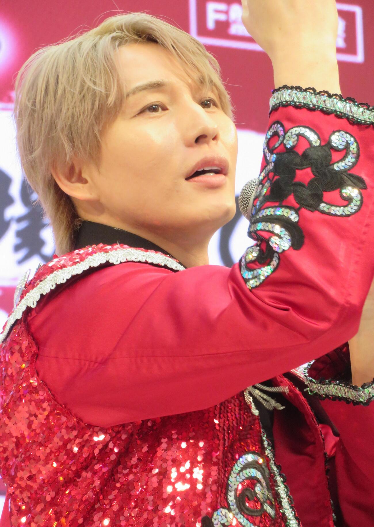 新曲「イル・テンポ・パッサ」の別バージョンを発売した記念イベントを行った風輪の拓也（撮影・松本久）
