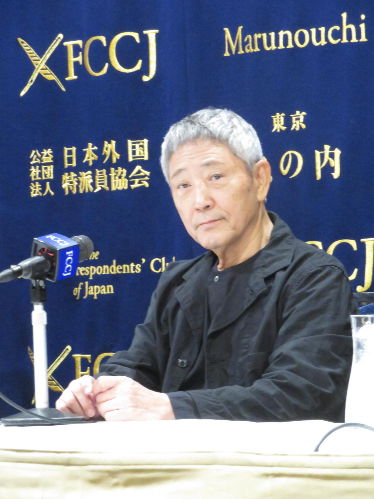 主演ドラマ「深夜食堂」新シリーズ放送を前に、日本外国特派員協会で会見を開いた小林薫（撮影・村上幸将）