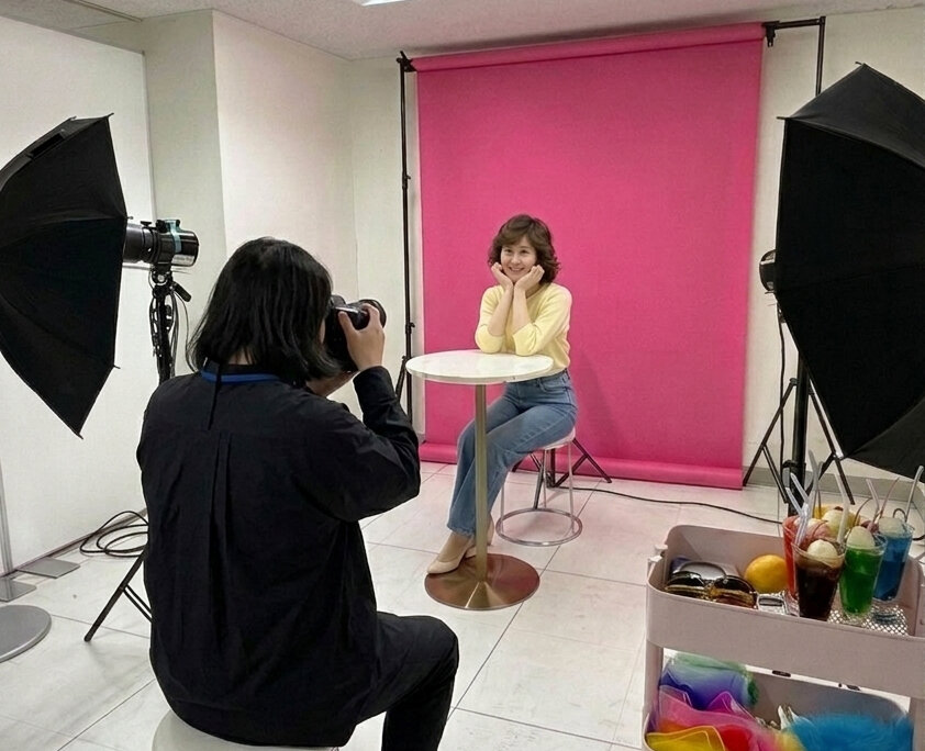 「マルベル堂　出張撮影会」イメージ（C）石原音楽出版社（C）日活