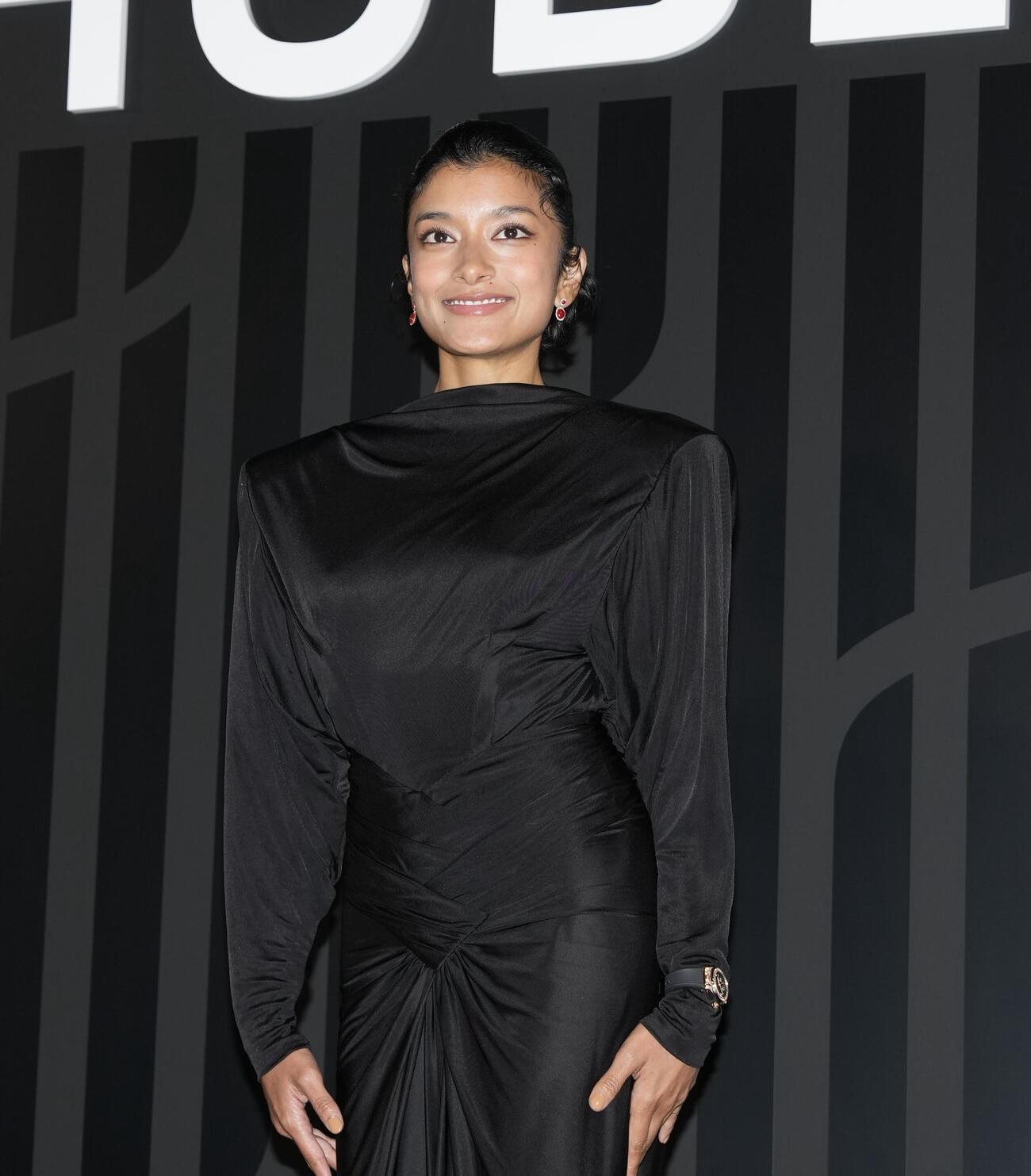 「HUBLOT NIGHT」フォトコールでポーズを決めるローラ（撮影・小島史椰）