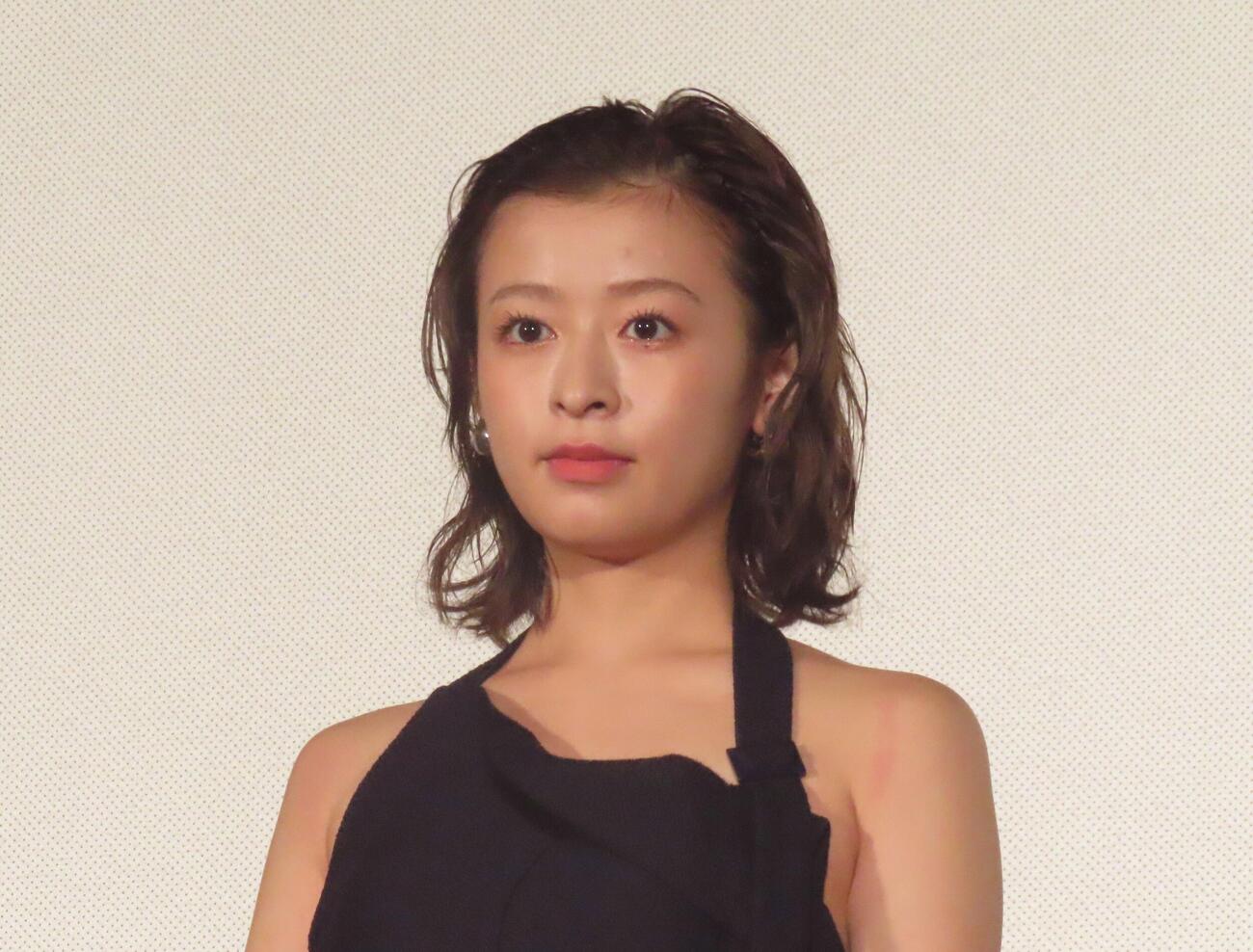 映画「藁にもすがる獣たち」公開初日舞台あいさつに登壇した森七菜（撮影・会田京叶）