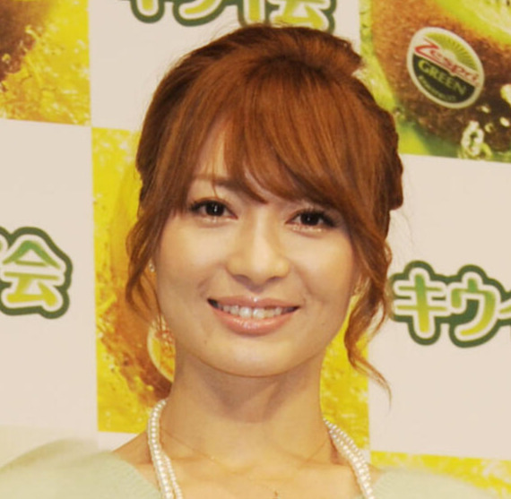 新山千春（2012年9月撮影）