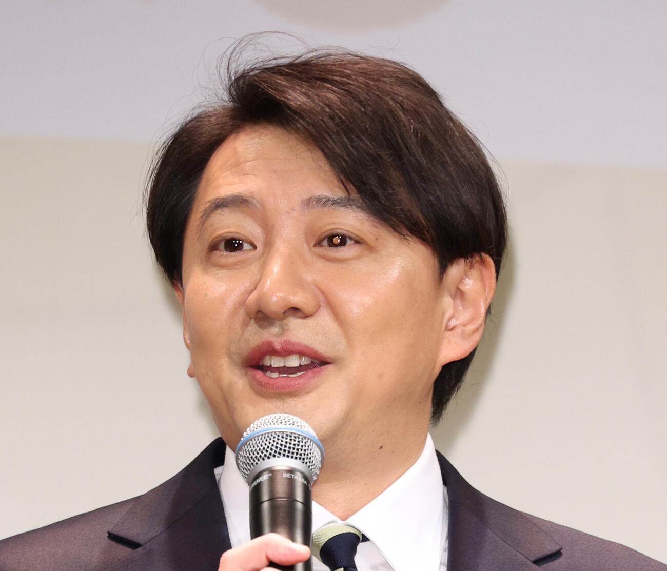 青井実アナ（24年3月撮影）