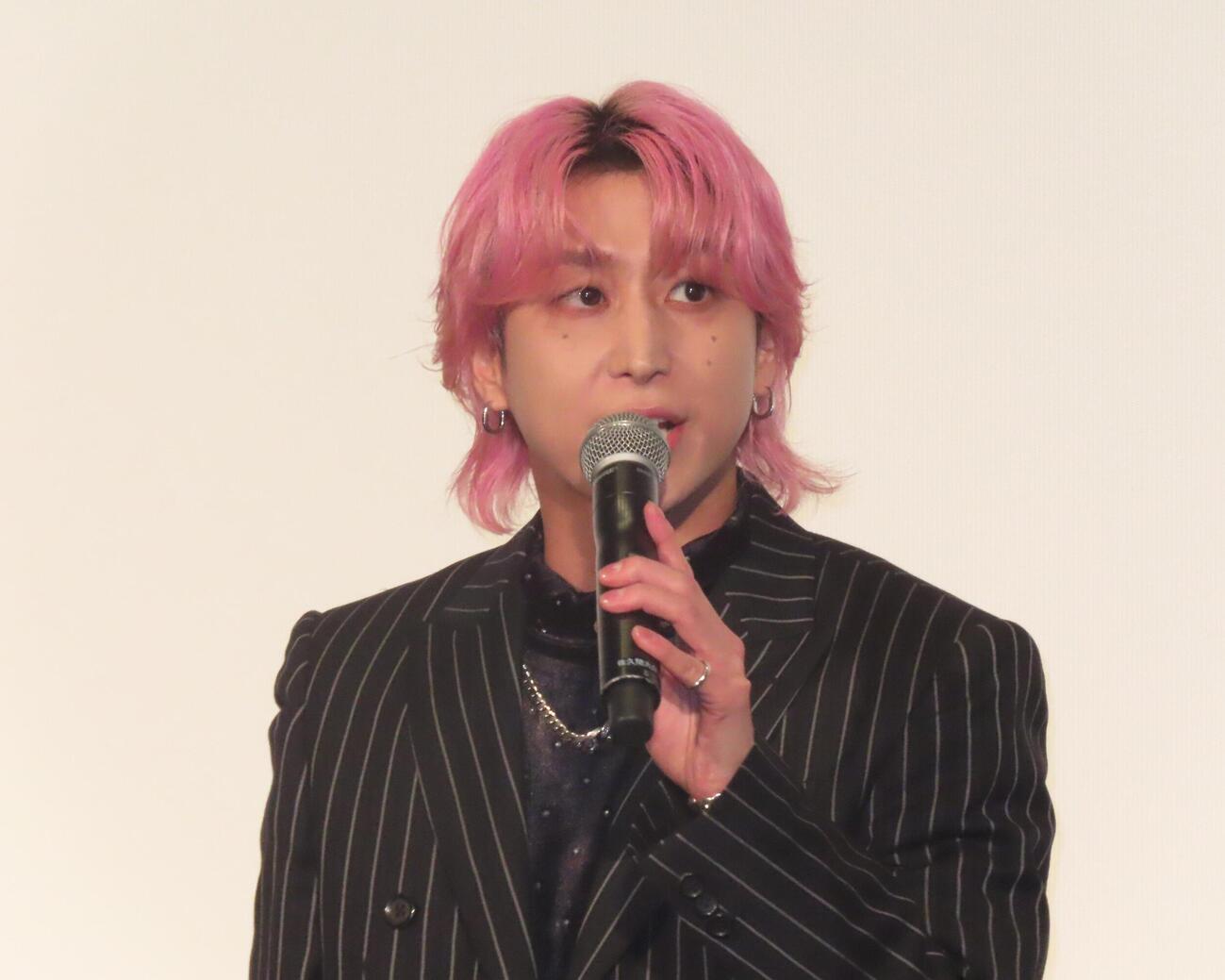 映画「マッチングTRUE LOVE」の初日舞台あいさつに登壇した佐久間大介（撮影・会田京叶）