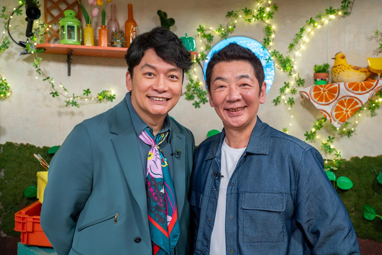 「しんごの芽」で共演する香取慎吾（左）と宮根誠司