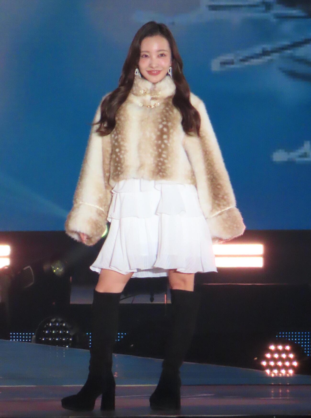 Rakuten GirlsAward 2026 AUTUMN／WINTERに出演した板野友美