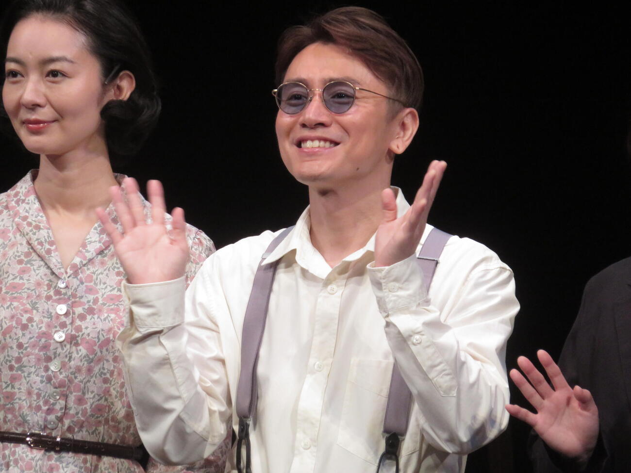 舞台「髪結いの亭主」のプレスコール及び取材会に登壇した中村映里子、SUPER EIGHT安田章大