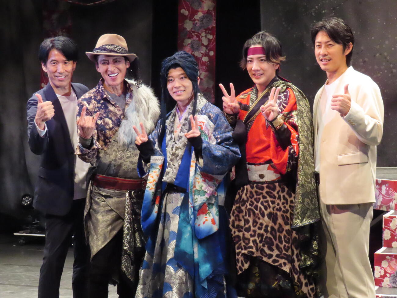「オレノカタワレ～紅蓮の章～」囲み取材に登壇した、左から清水順二、大沢樹生、大野紘幸、村瀬文宣、小笠原健（撮影・鎌田良美）