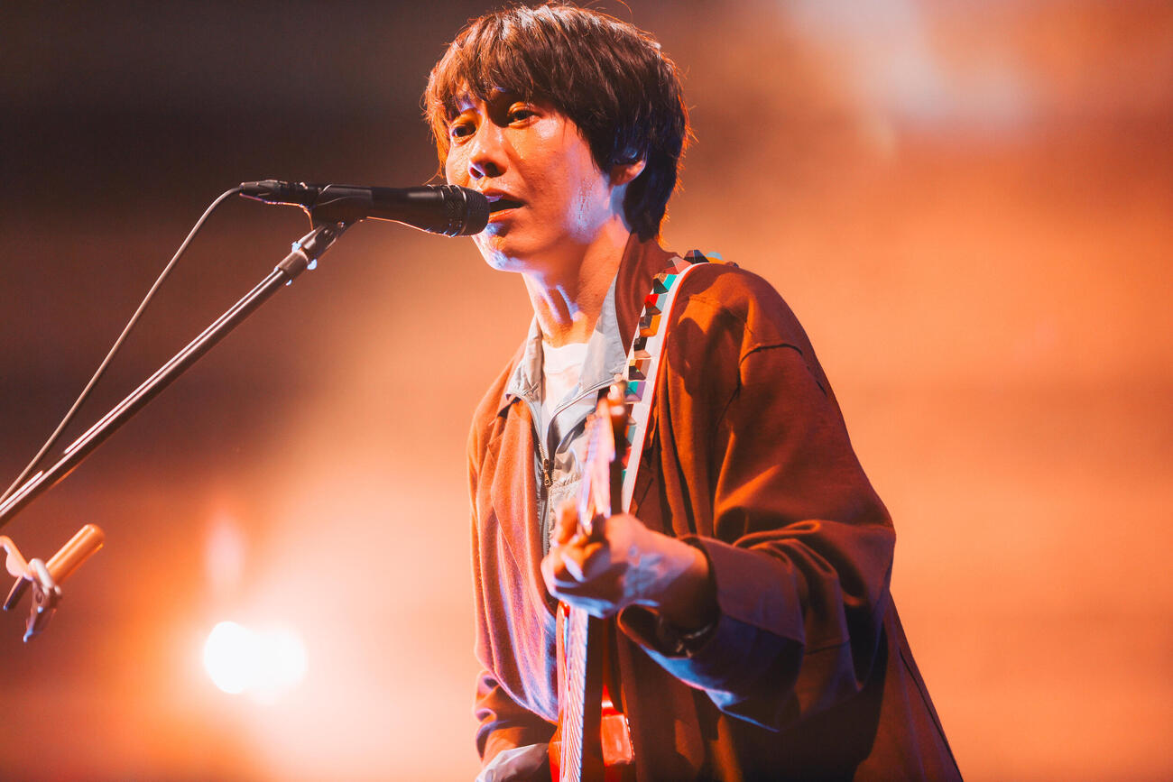 アルバムツアー「A」最終公演で歌唱する山内総一郎（Photo by　大峡　典人）