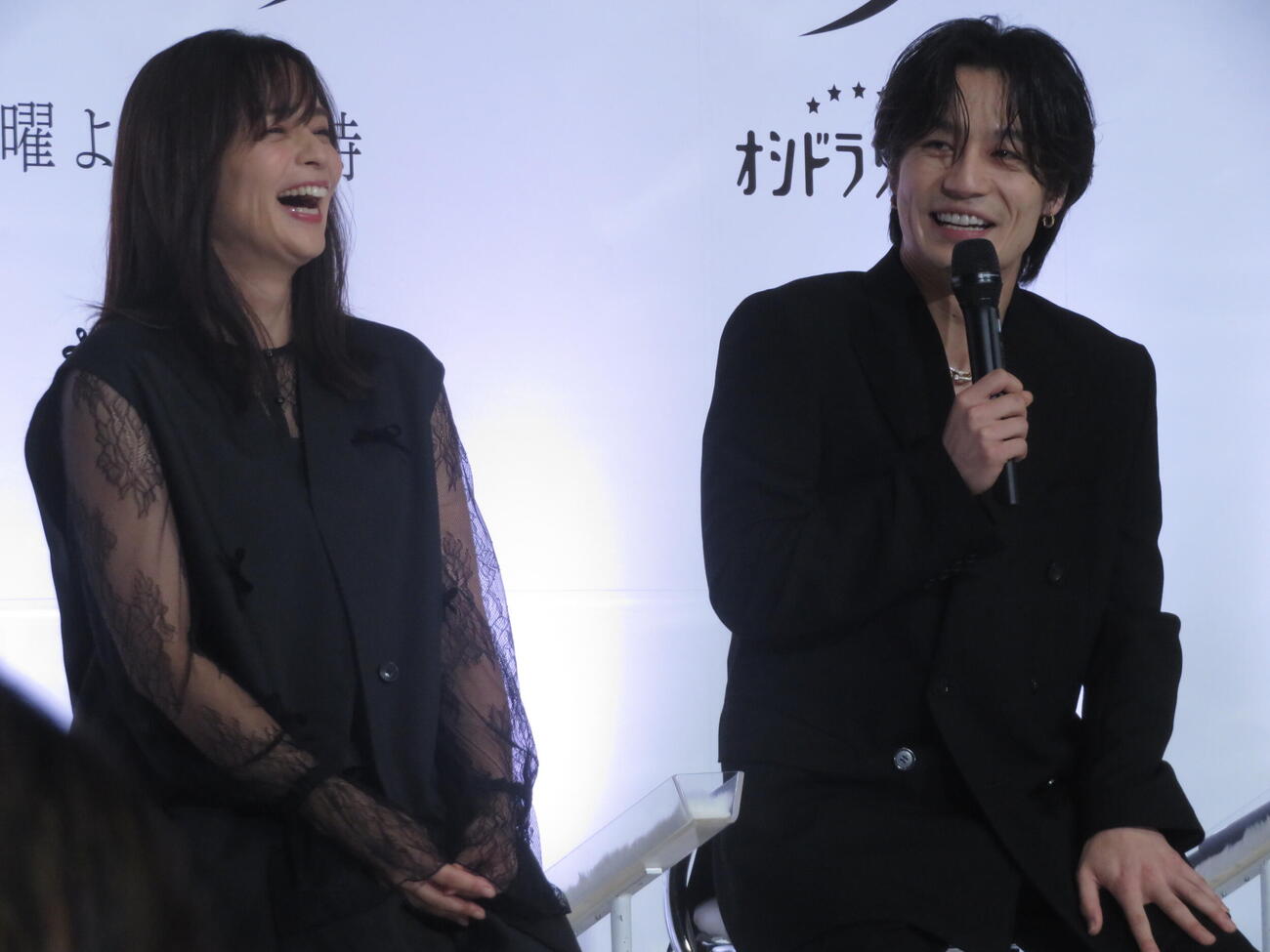 テレビ朝日系「はだかんぼうたち」制作発表記者会見に登壇したTravis Japan松田元太と加藤ローサ