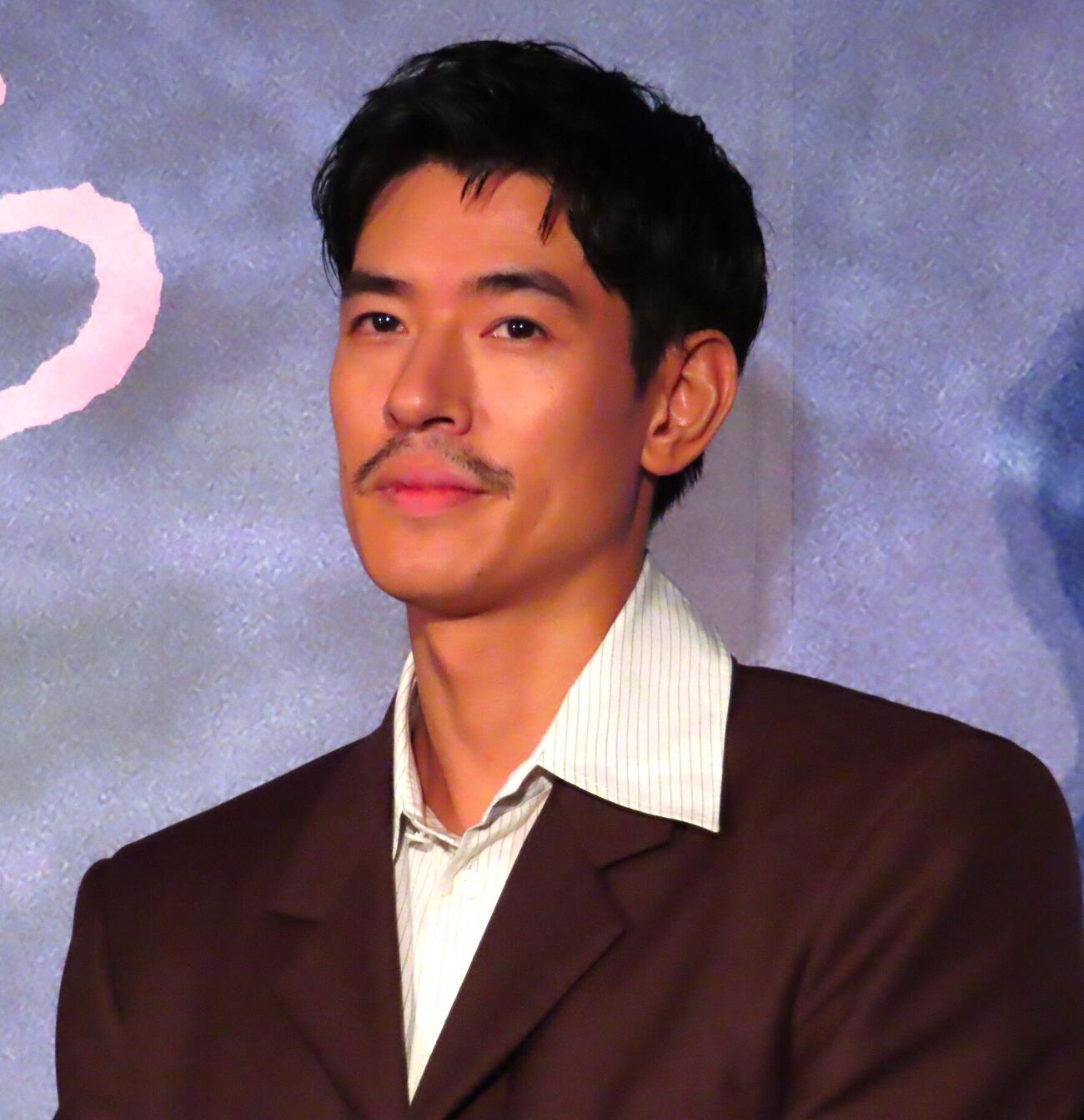 「男ともだち」完成報告試写会に出席した中島歩