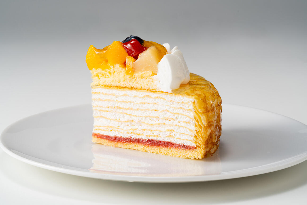 BISTRO J_O「クリスマス限定　果実のミルクレープケーキ」