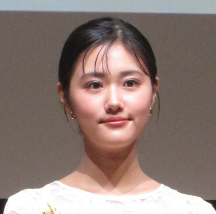 「もうパパ！」の制作発表会見に出席した原菜乃華