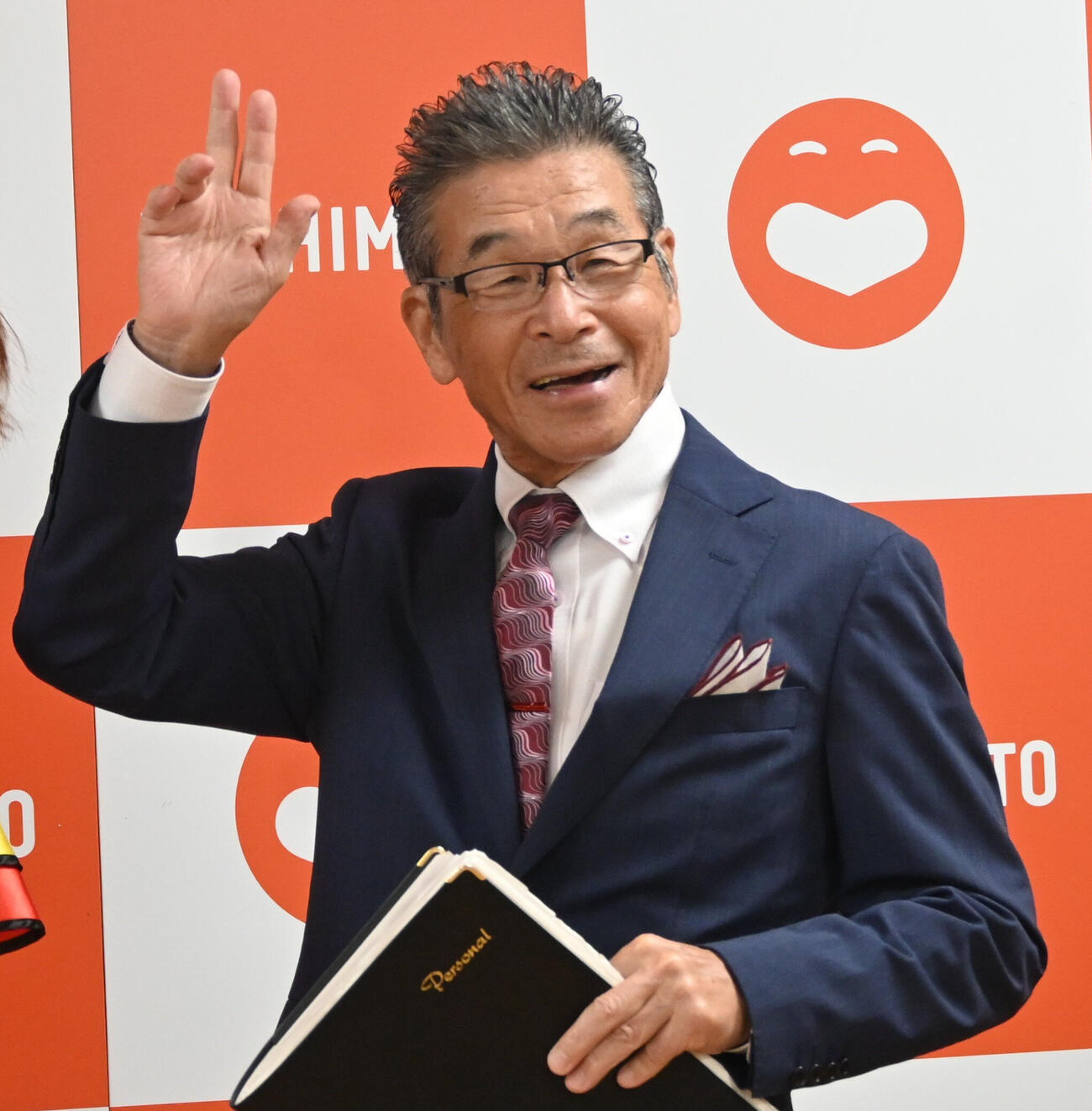 大阪市内で月例会見を行った吉本新喜劇GMの間寛平（撮影・松浦隆司）