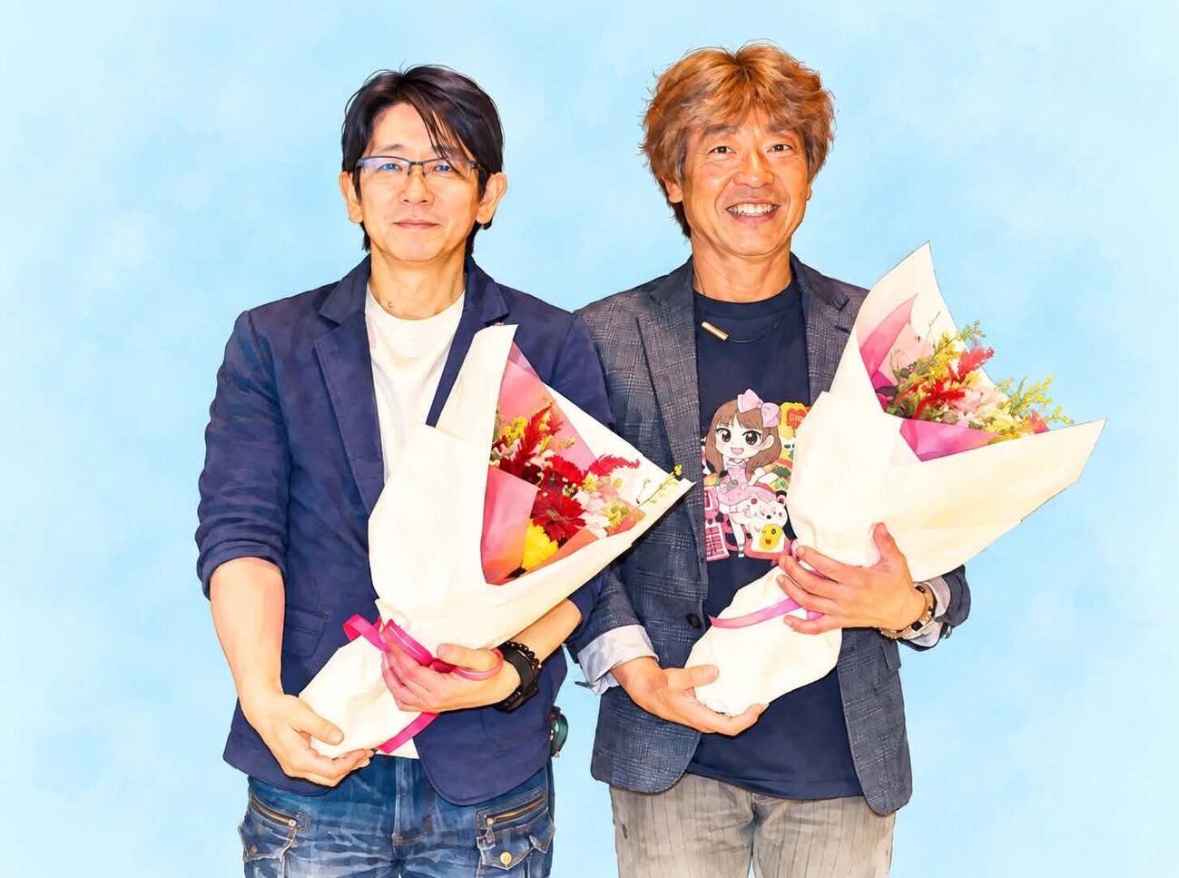 藤田精Colors Japan代表（左）と南雲一範南雲堂顧問