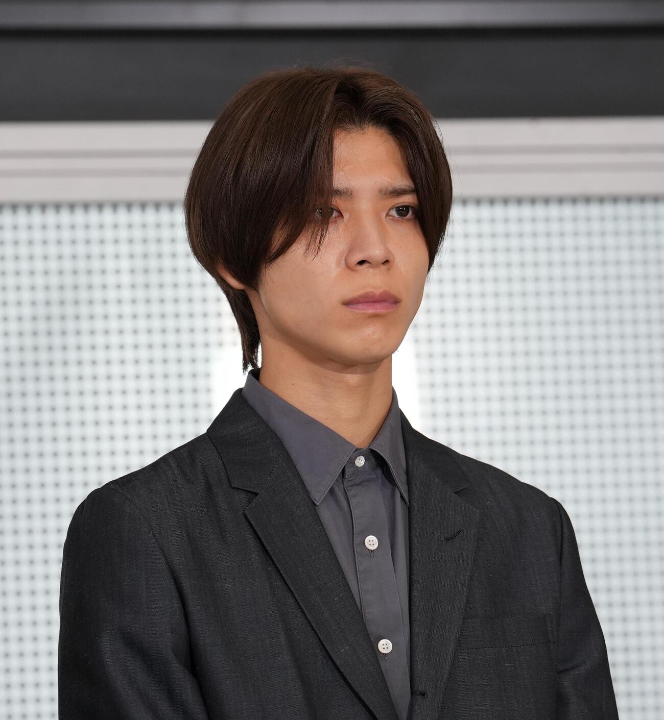 まっすぐ前を見つめるtimeleszの松島聡（撮影・小島史椰）