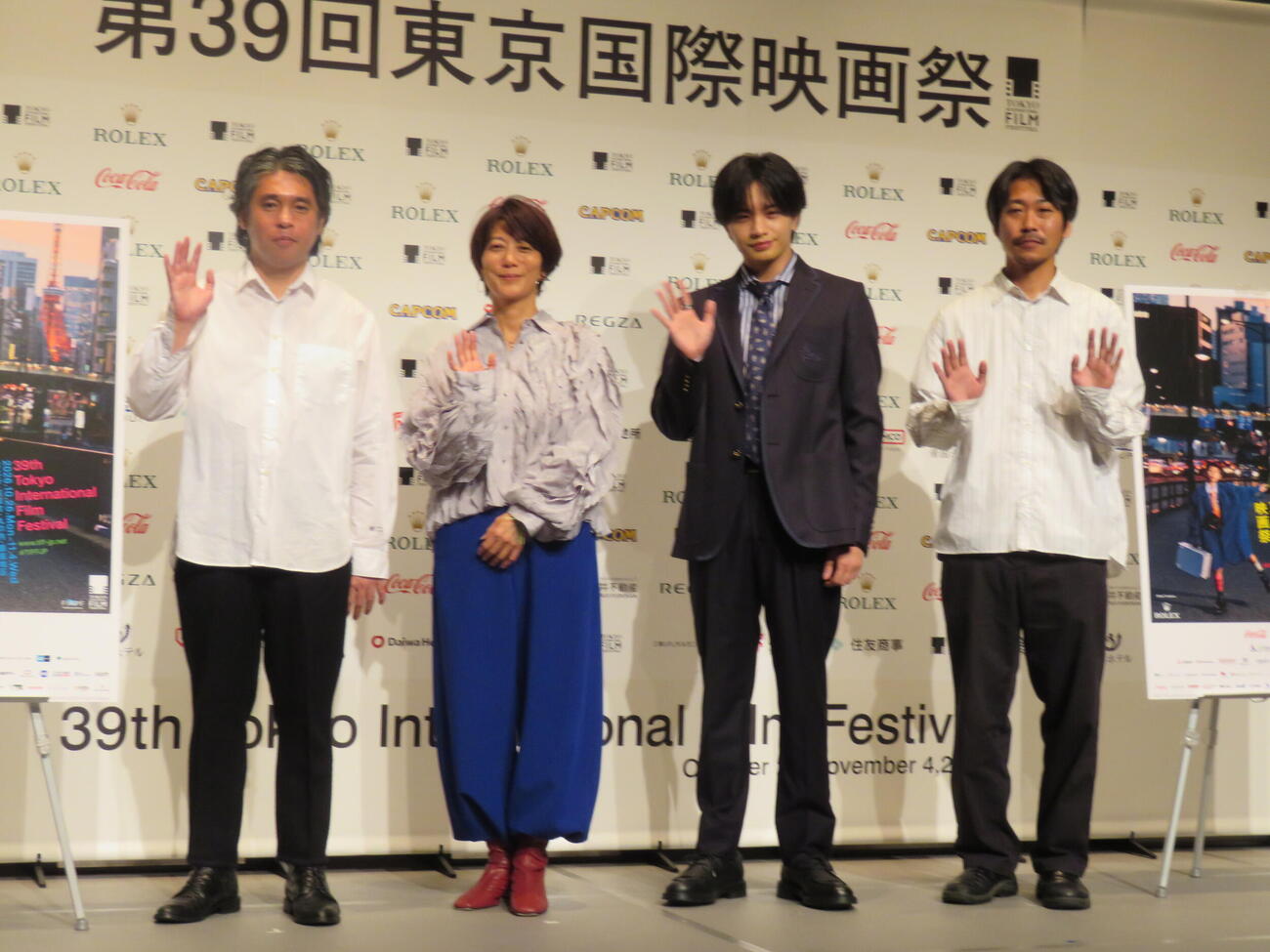 第39回東京国際映画祭ラインナップ発表記者会見に登壇した、左から「妖怪、化物をひろう」の池田暁監督、男ともだち」の三島有紀子監督、フェスティバル・ナビゲーターの中島健人、「過怠」の山本英監督（撮影・村上幸将）