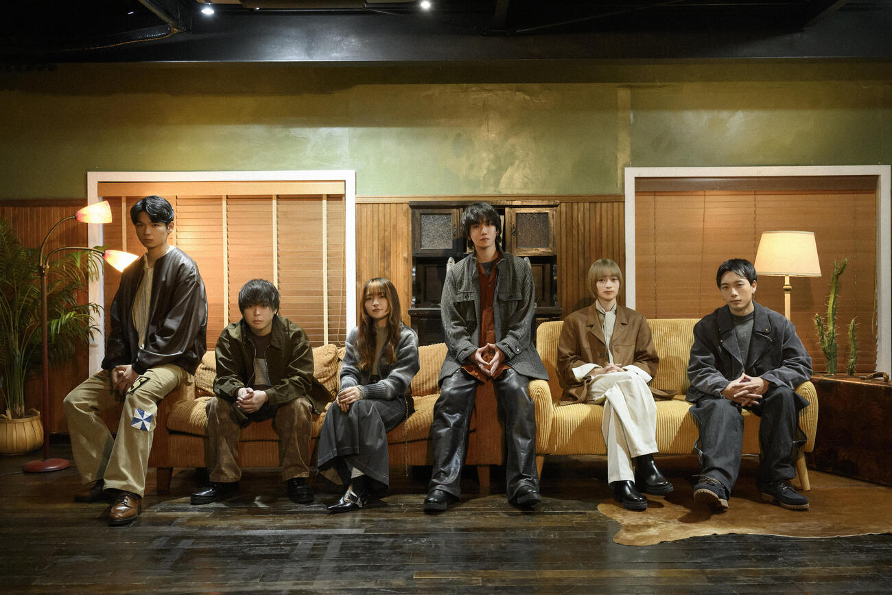 6人組バンド、JIJIM