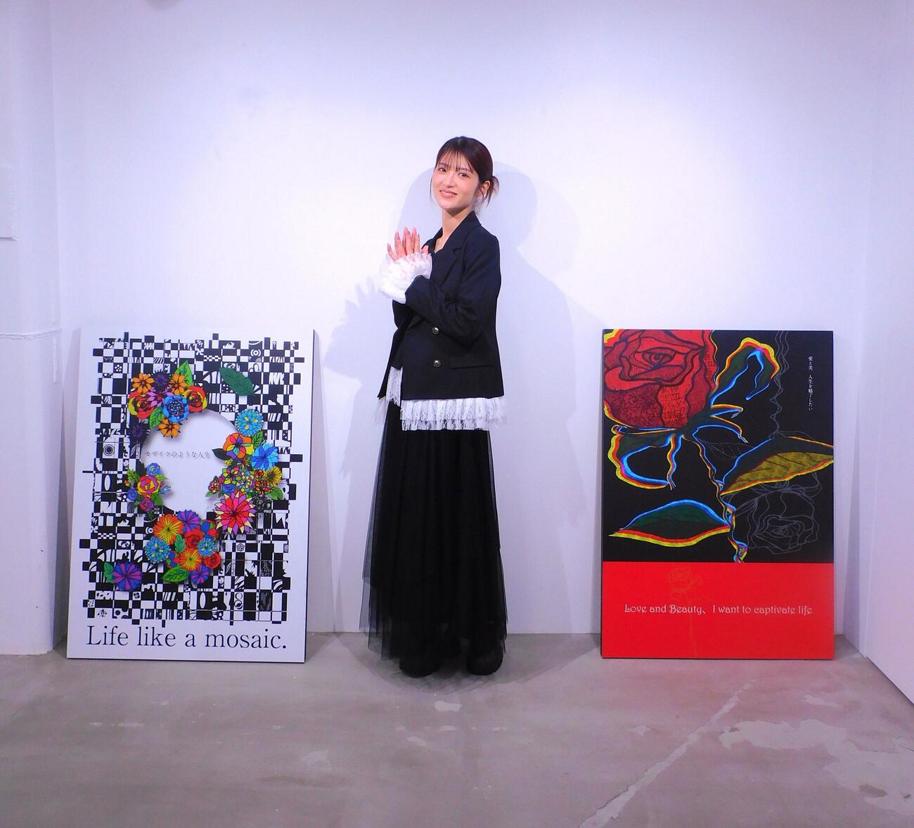 初の作品展「FIRST EGOISM」会見に登壇した若月佑美（撮影・寺本吏輝）