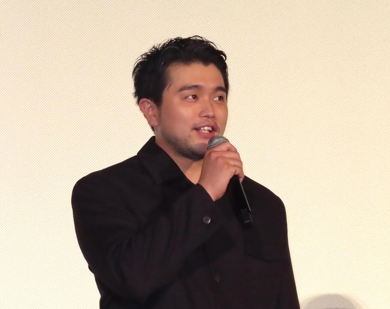 映画「逃げろお猿さん」（伊藤ちひろ監督）公開記念舞台あいさつに出席した井口理（撮影・会田京叶）