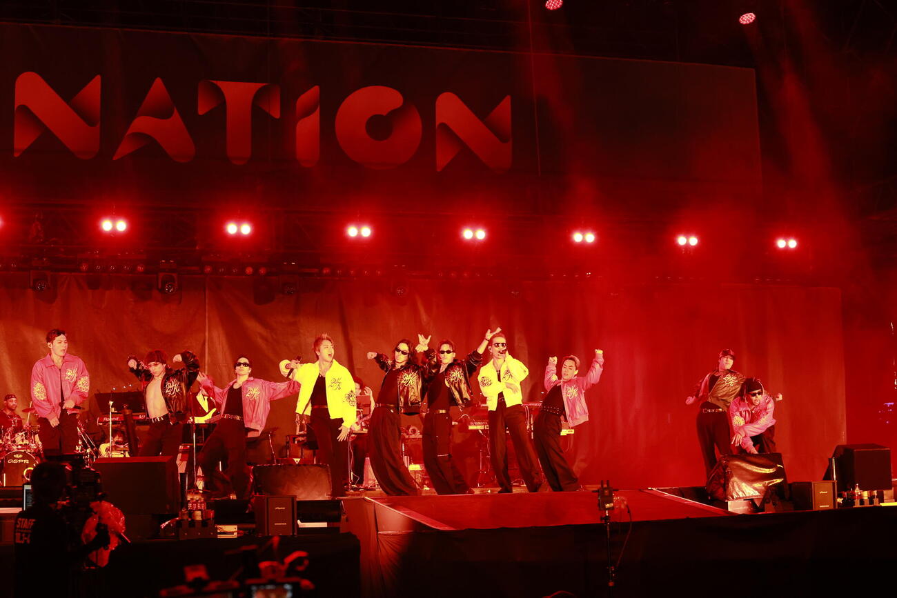 「a－nation 2026」でパフォーマンスするEXILE