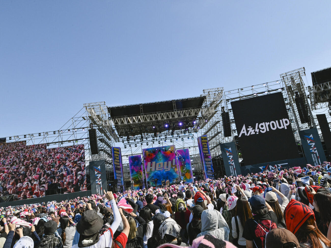 日韓音楽フェスティバル「Xnterstellar Music Festival 2026」に出演したAぇ！groupのライブの様子