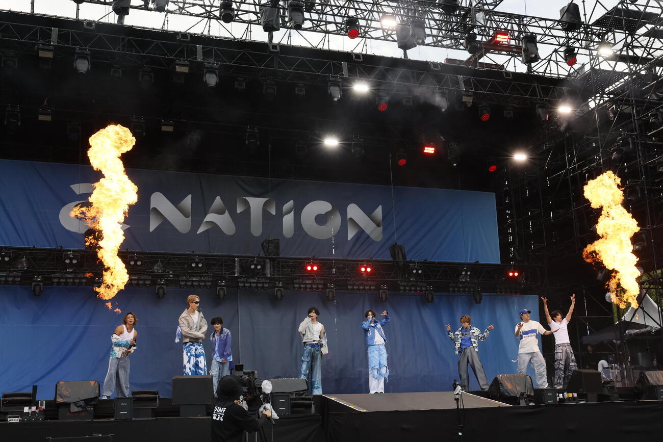 「a－nation 2026」でパフォーマンスするFANTASTICS