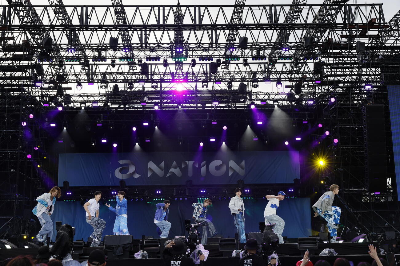 「a－nation 2026」でパフォーマンスするFANTASTICS