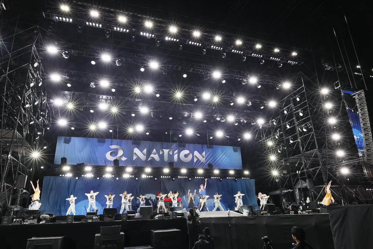 「a－nation 2026」でパフォーマンスするTRF